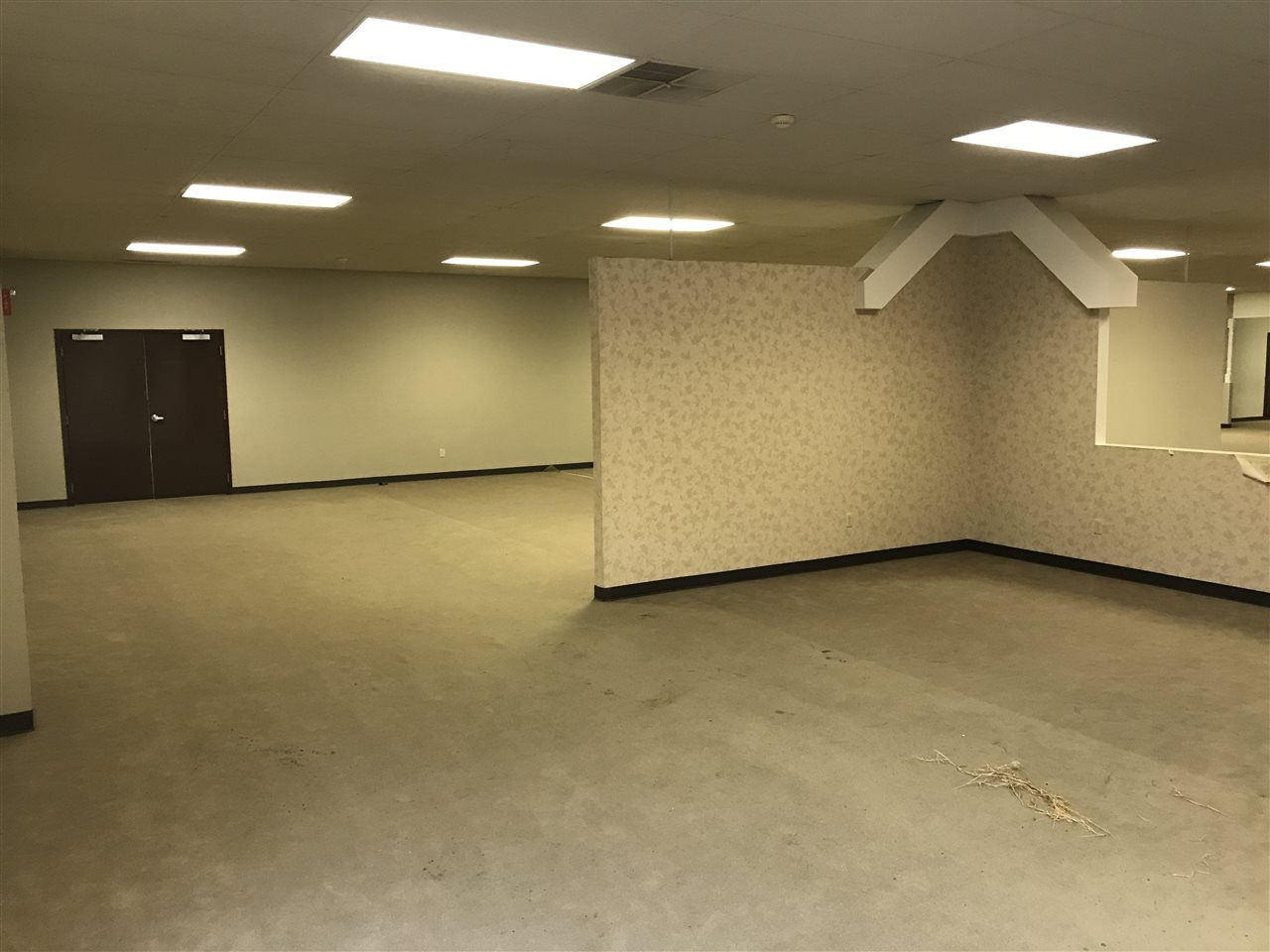 Metes & Bounds - Commercial Sale