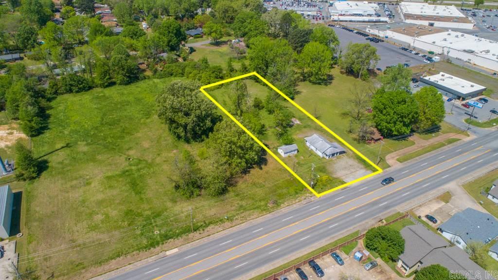 1.19 Acres Prime Commercial Development.   Also another 3.8 acres  available adjacent to the South to 1118 N. First.  Potential 4.9+ Acre Site available.