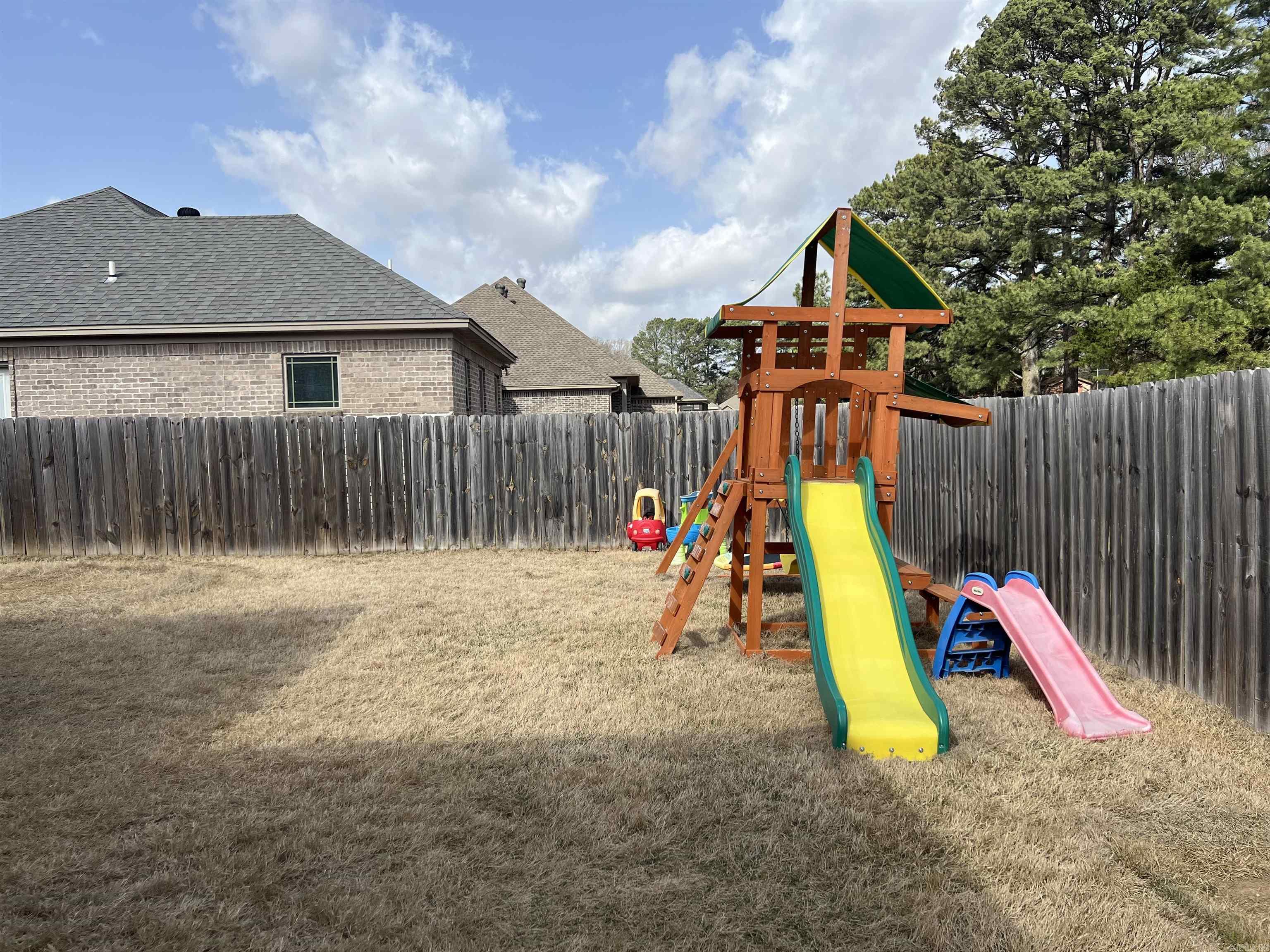 LAUREL COURT SUBDIVISION - Residential
