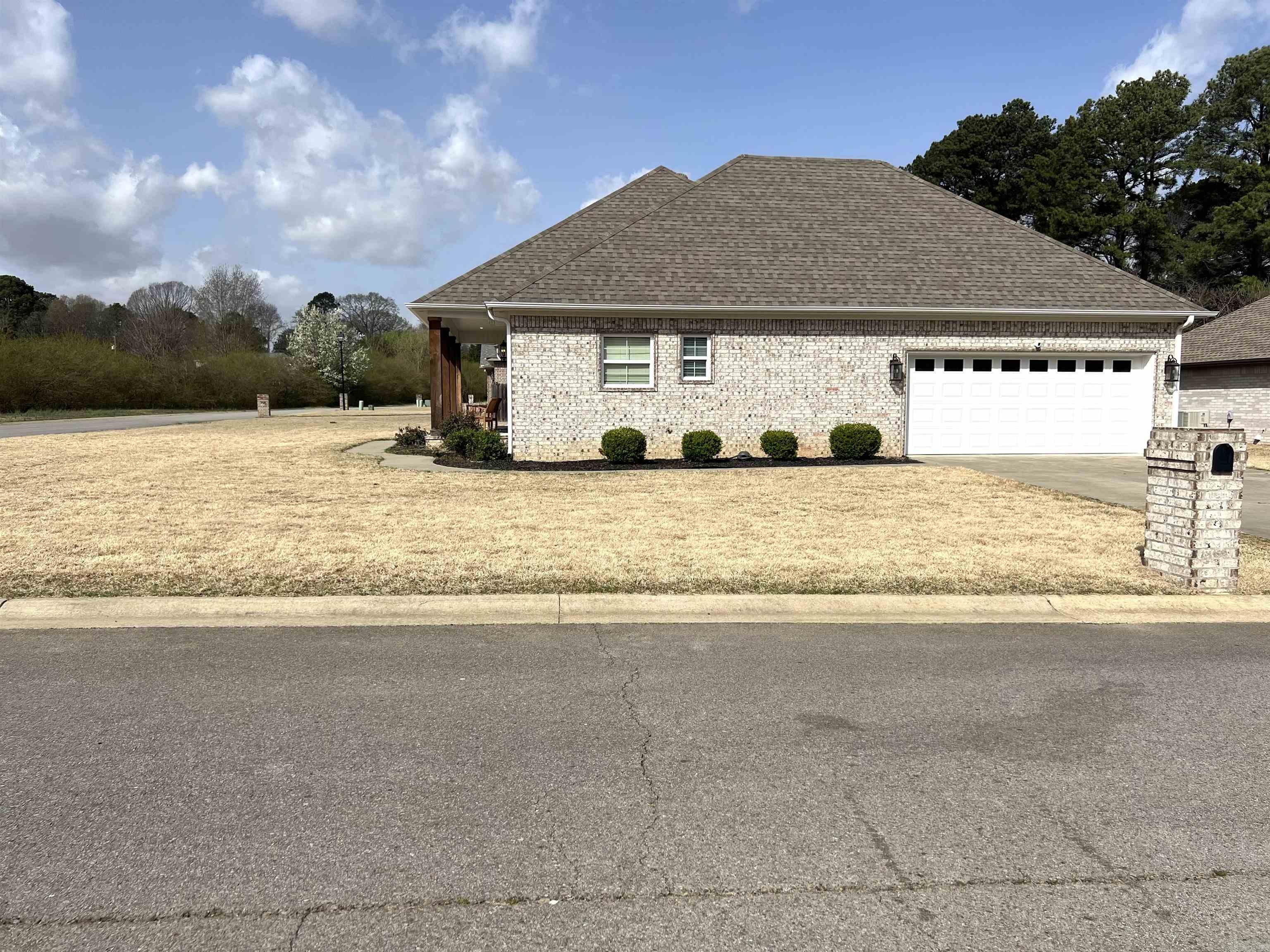 LAUREL COURT SUBDIVISION - Residential
