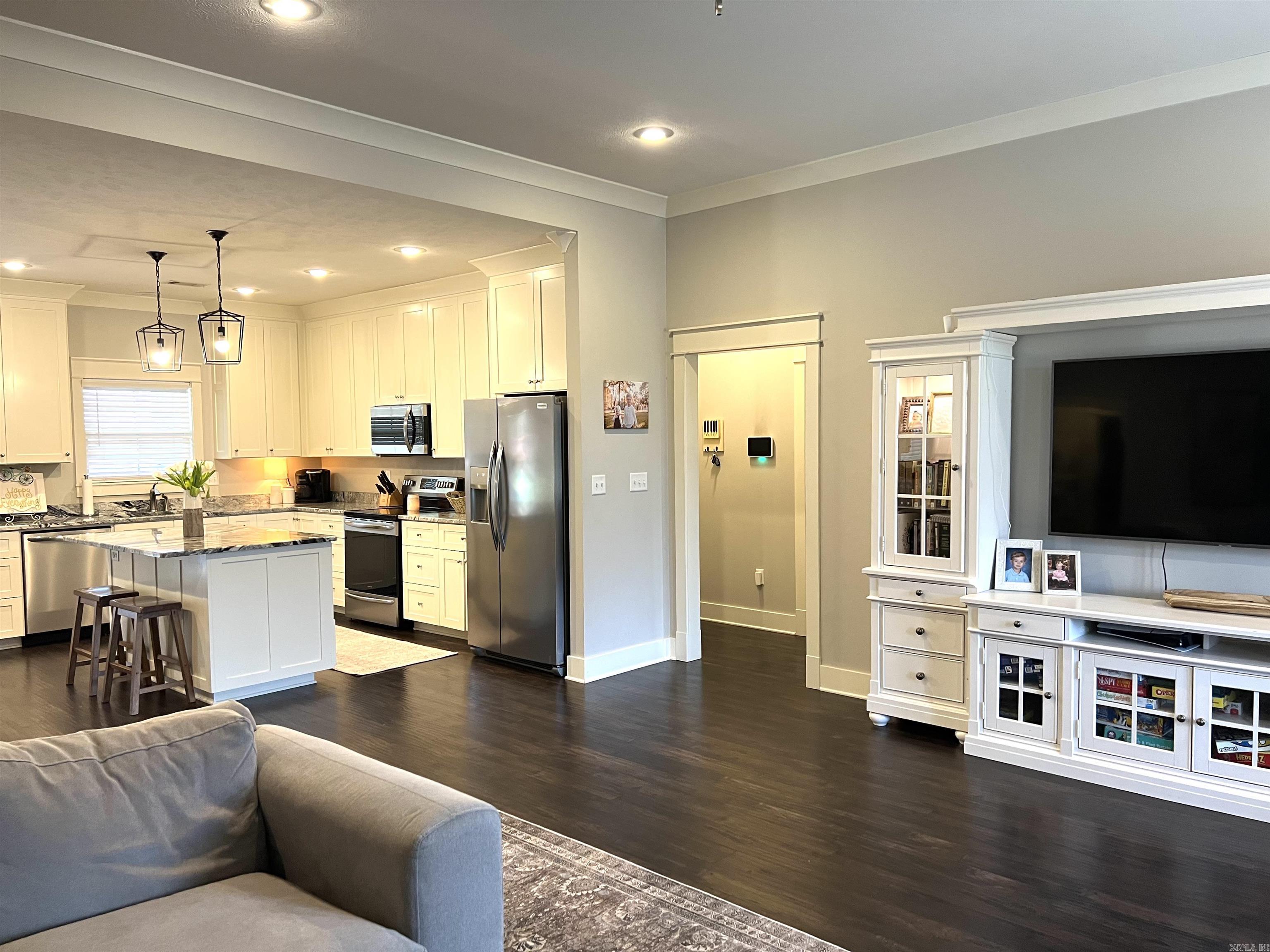 LAUREL COURT SUBDIVISION - Residential