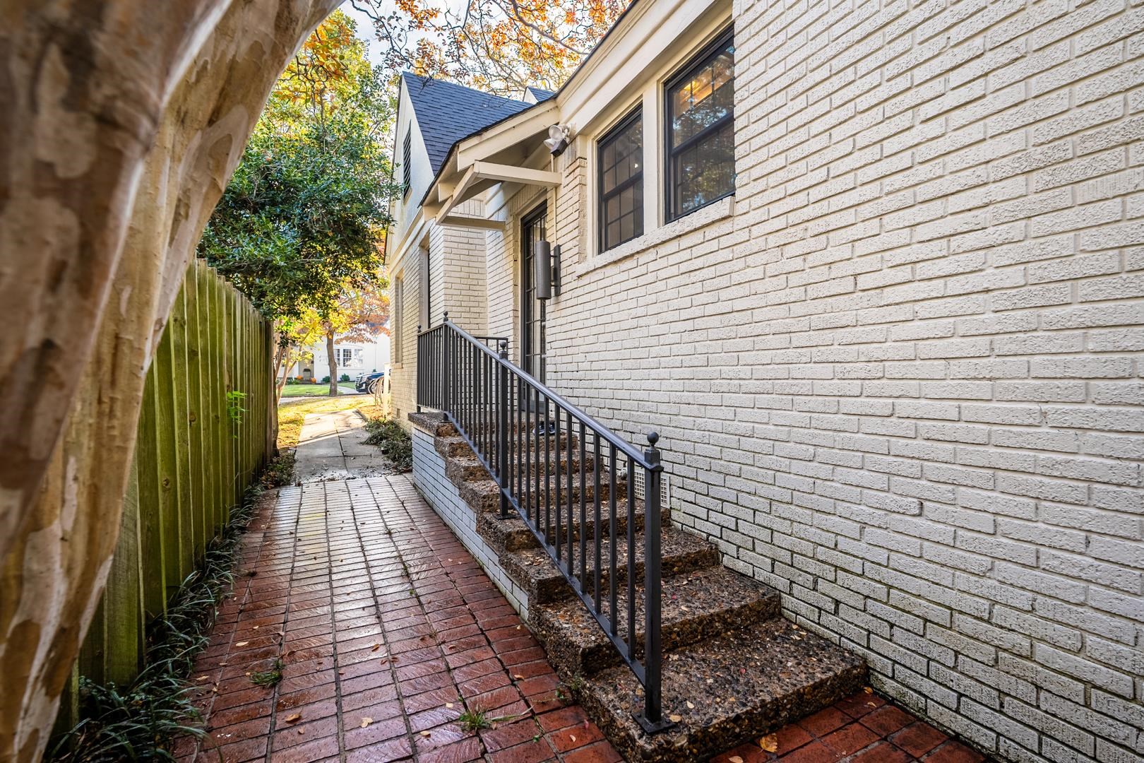 SHADOWLAWN - Residential