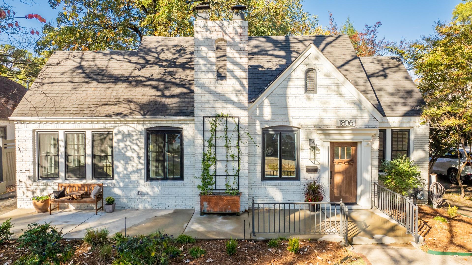 SHADOWLAWN - Residential