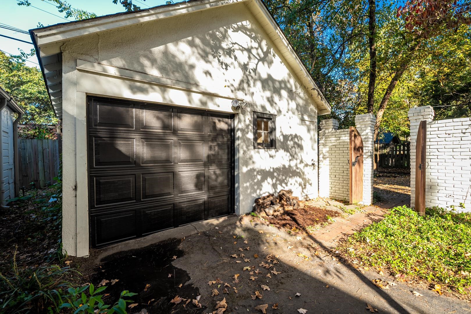 SHADOWLAWN - Residential