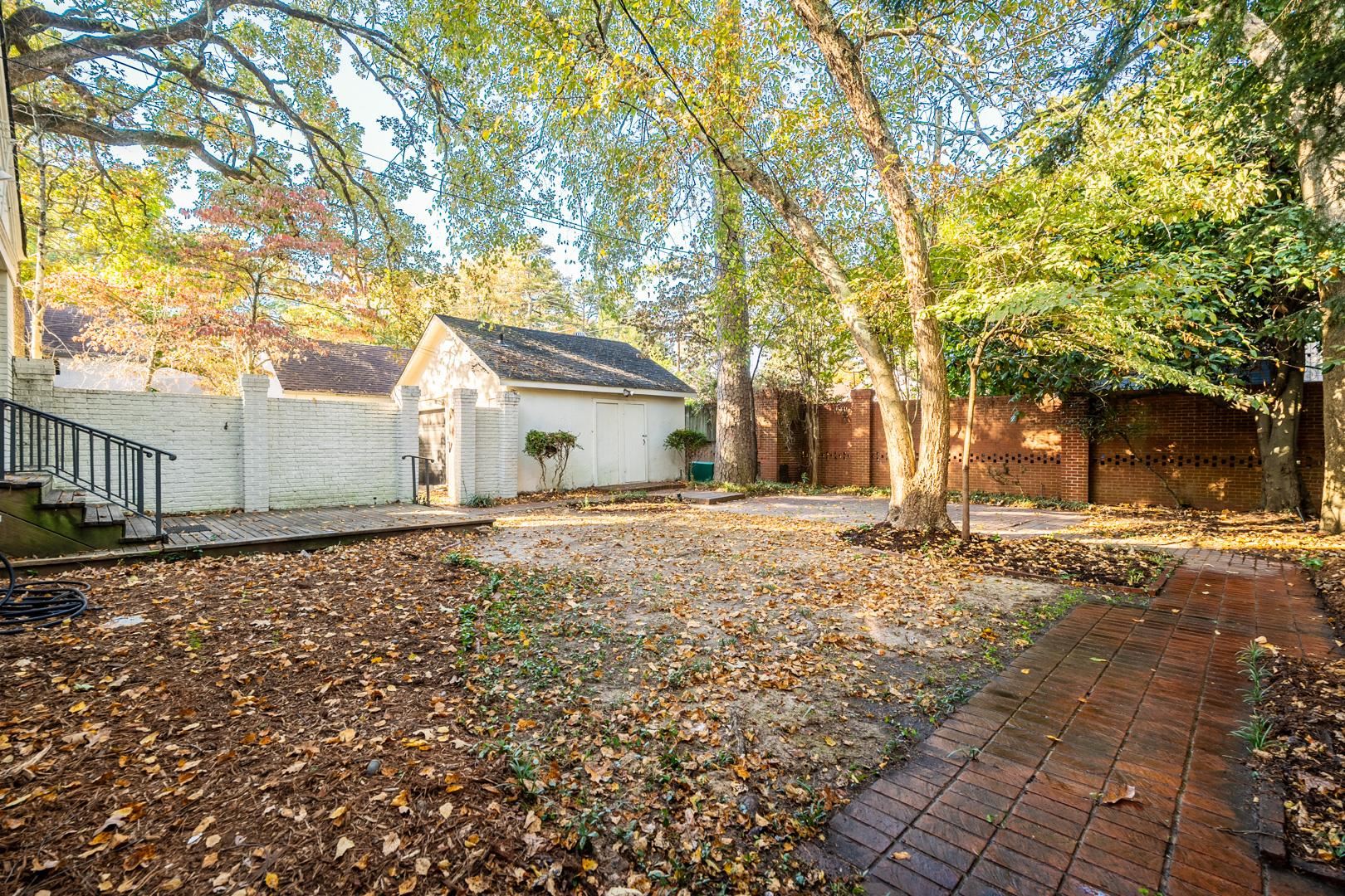 SHADOWLAWN - Residential