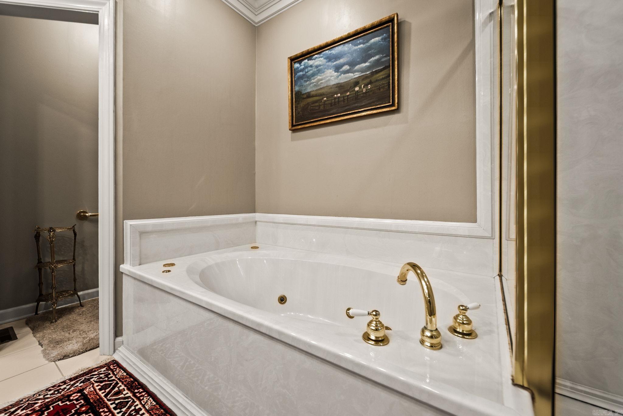 CHENAL VALLEY AVIGNON COURT - Residential