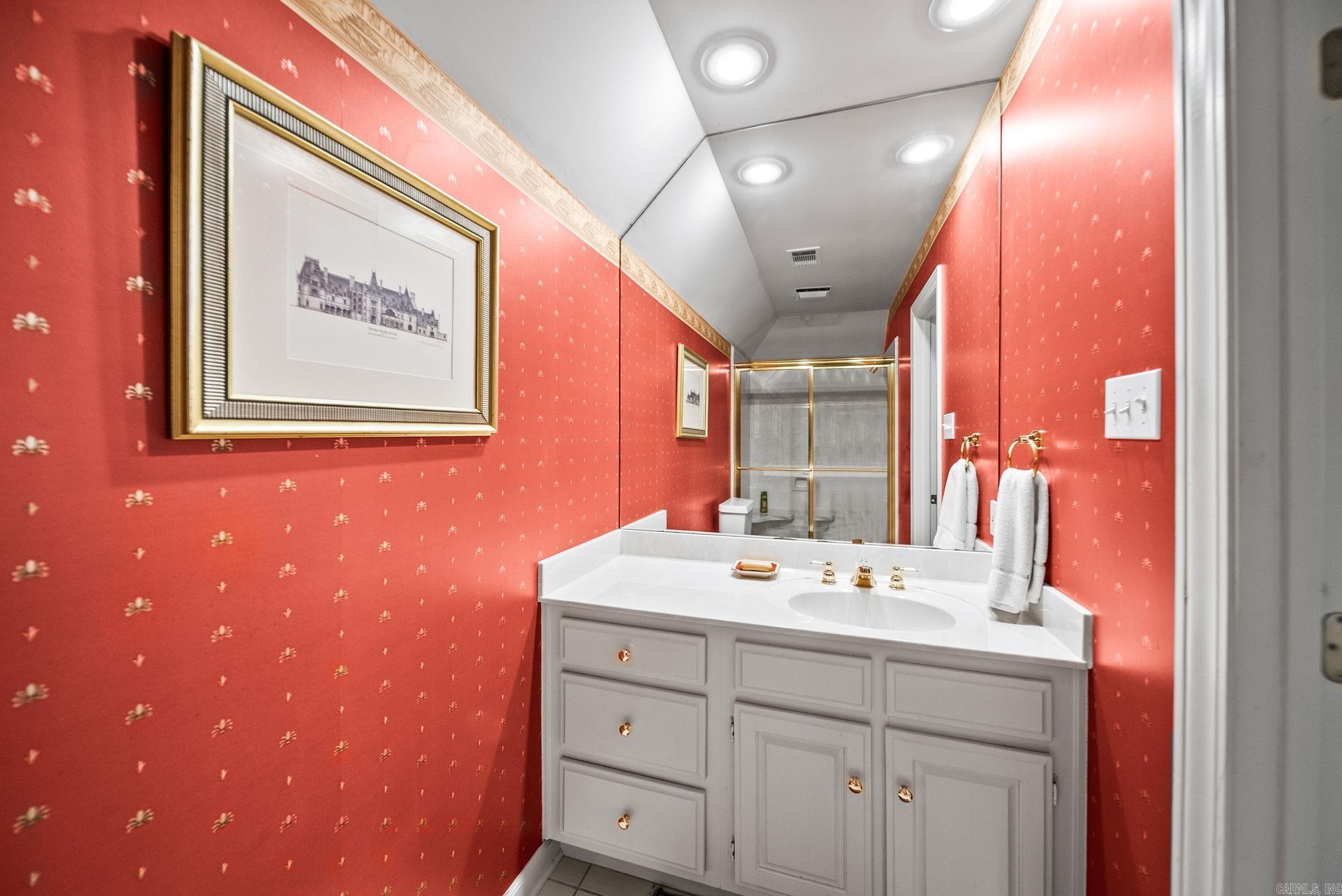 CHENAL VALLEY AVIGNON COURT - Residential