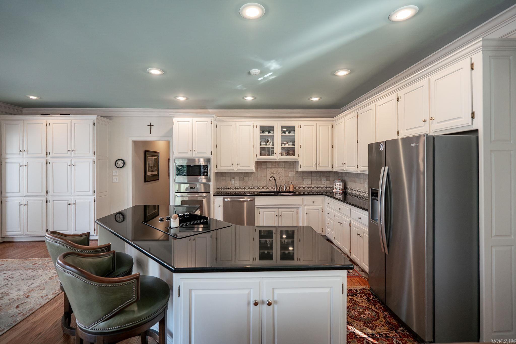 CHENAL VALLEY AVIGNON COURT - Residential