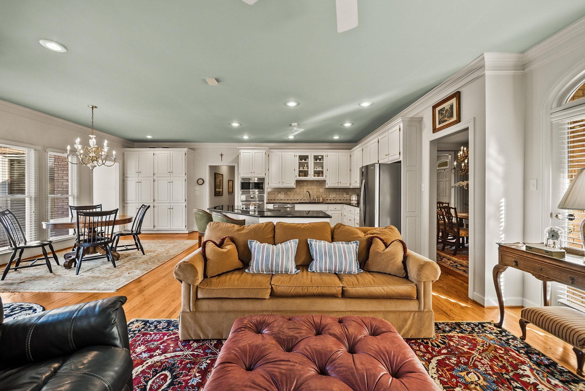 CHENAL VALLEY AVIGNON COURT - Residential