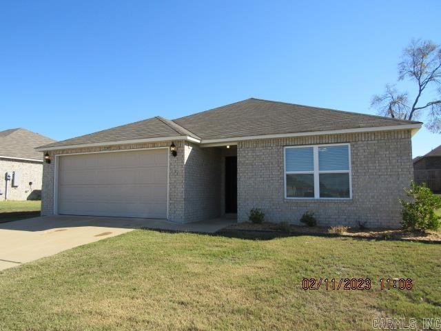Well maintained 3-bedroom home!! Amenities include spacious bedrooms, 2-inch faux wood blinds throughout, ceiling fans in all bedrooms and living room, all kitchen appliances including refrigerator, separate laundry room with hook-ups, open floor plan, all electric home, nice covered patio, and more! ***PLEASE NOTE WE DO NOT ADVERTISE ON CRAIGSLIST OR FACEBOOK MARKETPLACE. ANY LISTING OF OURS SEEN IS A SCAM!!!***
