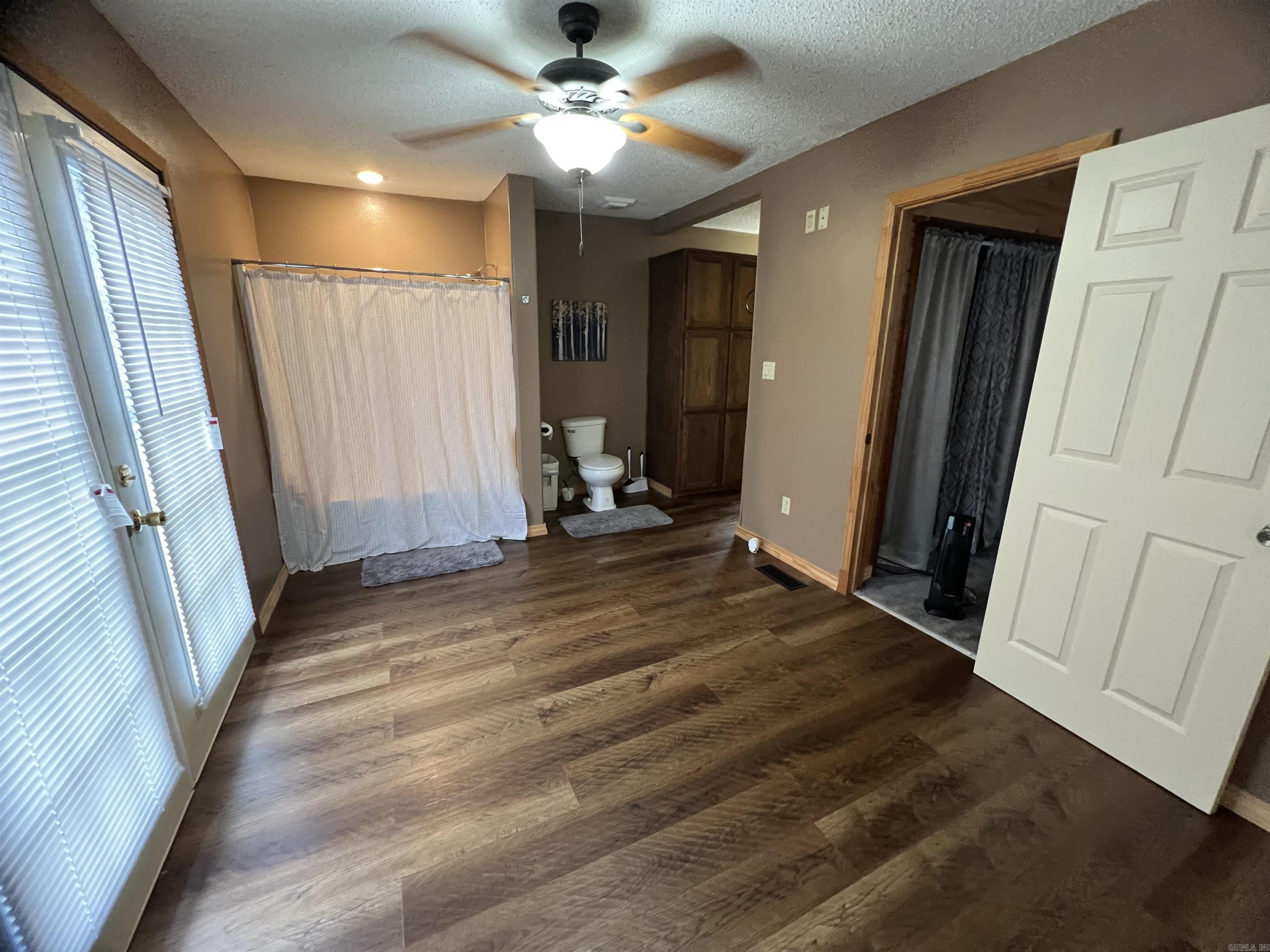 LAKEVIEW - Residential