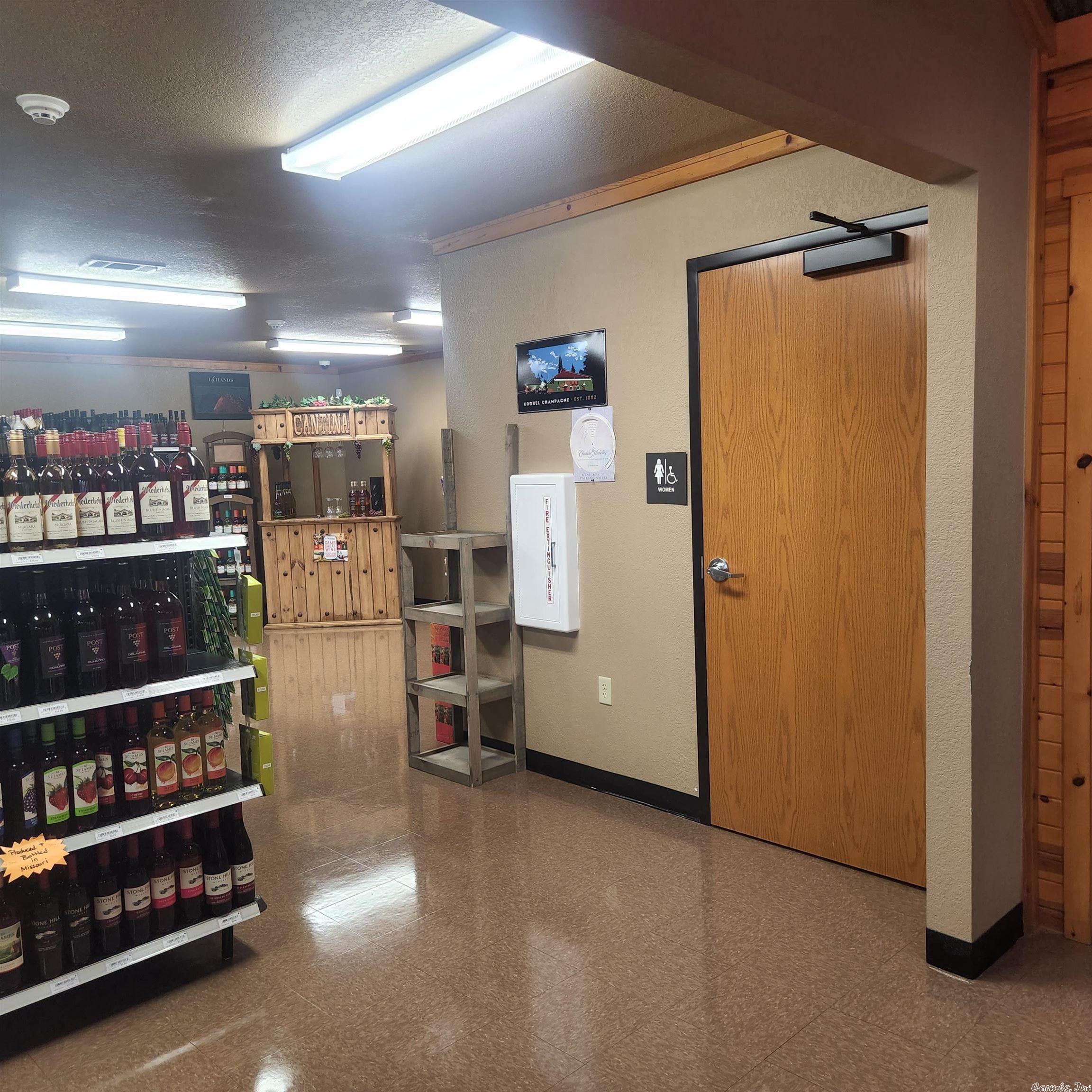 COMMERCIAL PARK ADDN - Commercial Sale