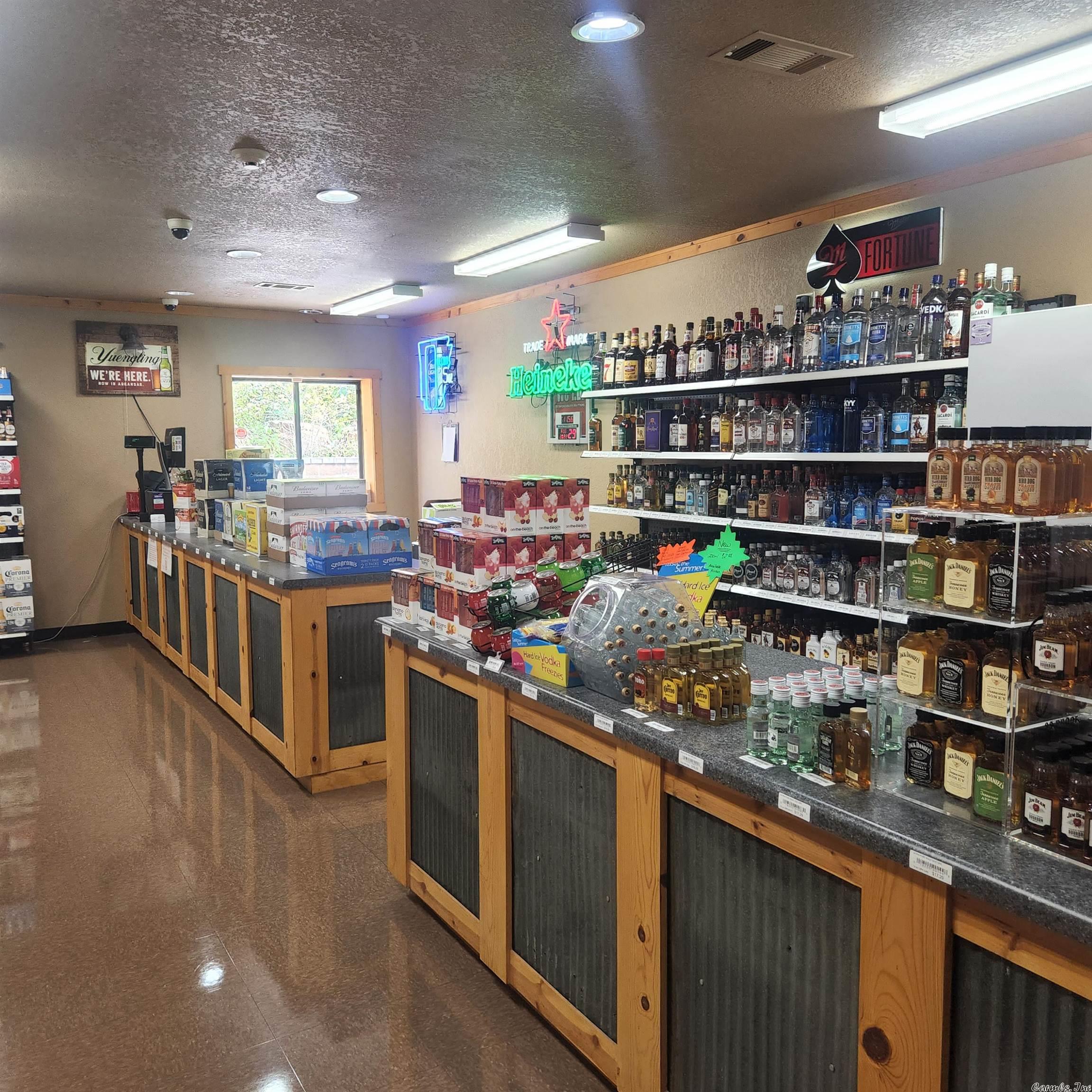 COMMERCIAL PARK ADDN - Commercial Sale