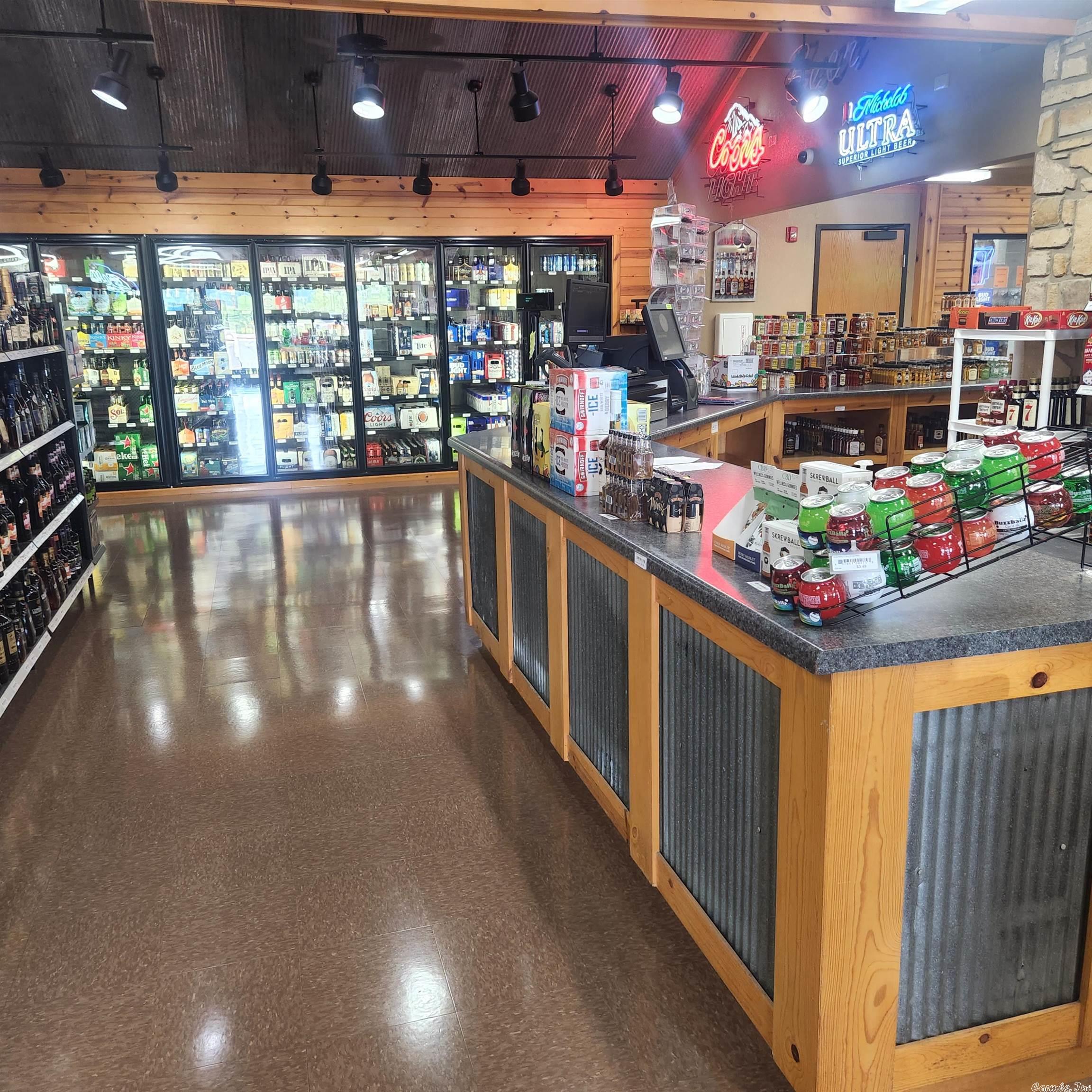 COMMERCIAL PARK ADDN - Commercial Sale