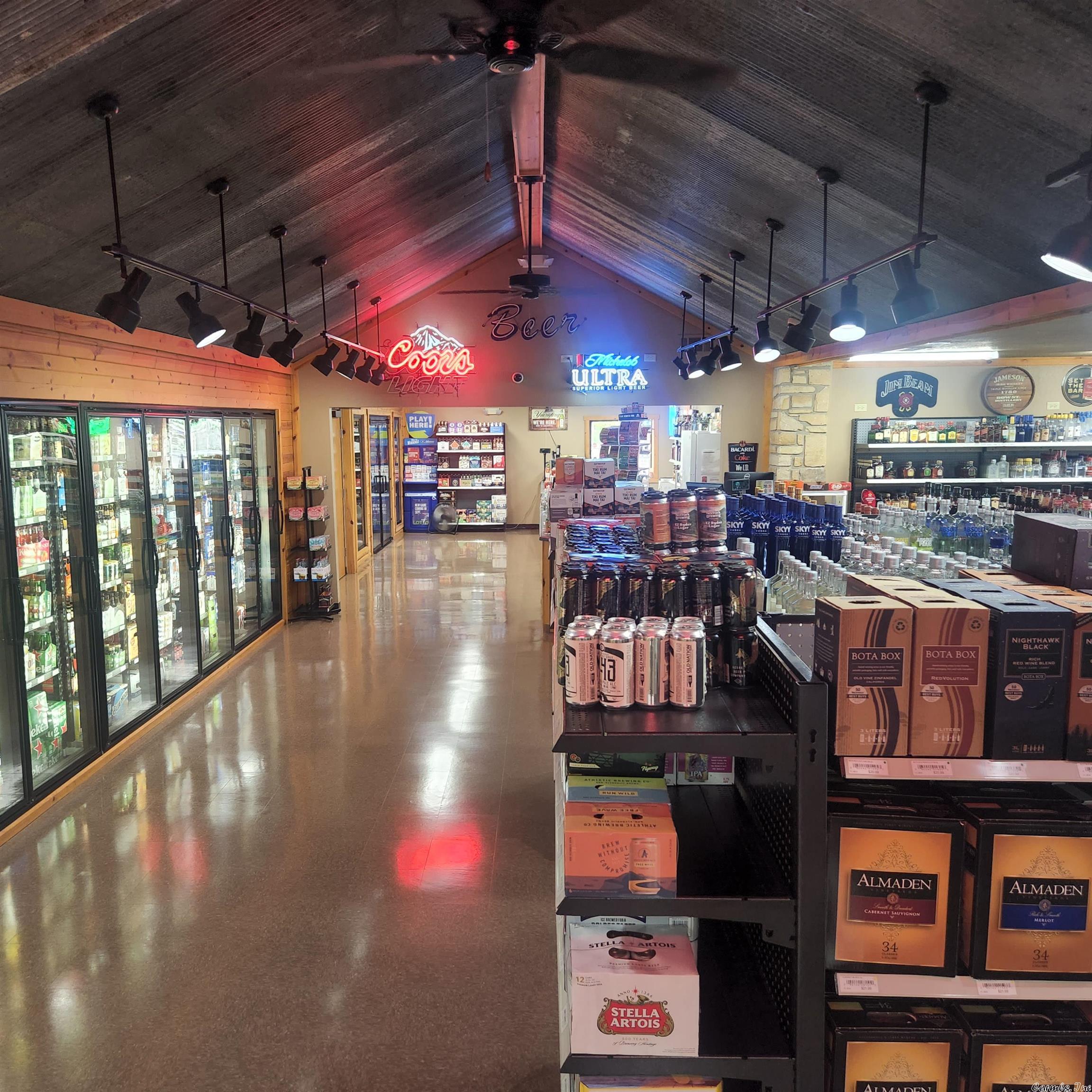 COMMERCIAL PARK ADDN - Commercial Sale