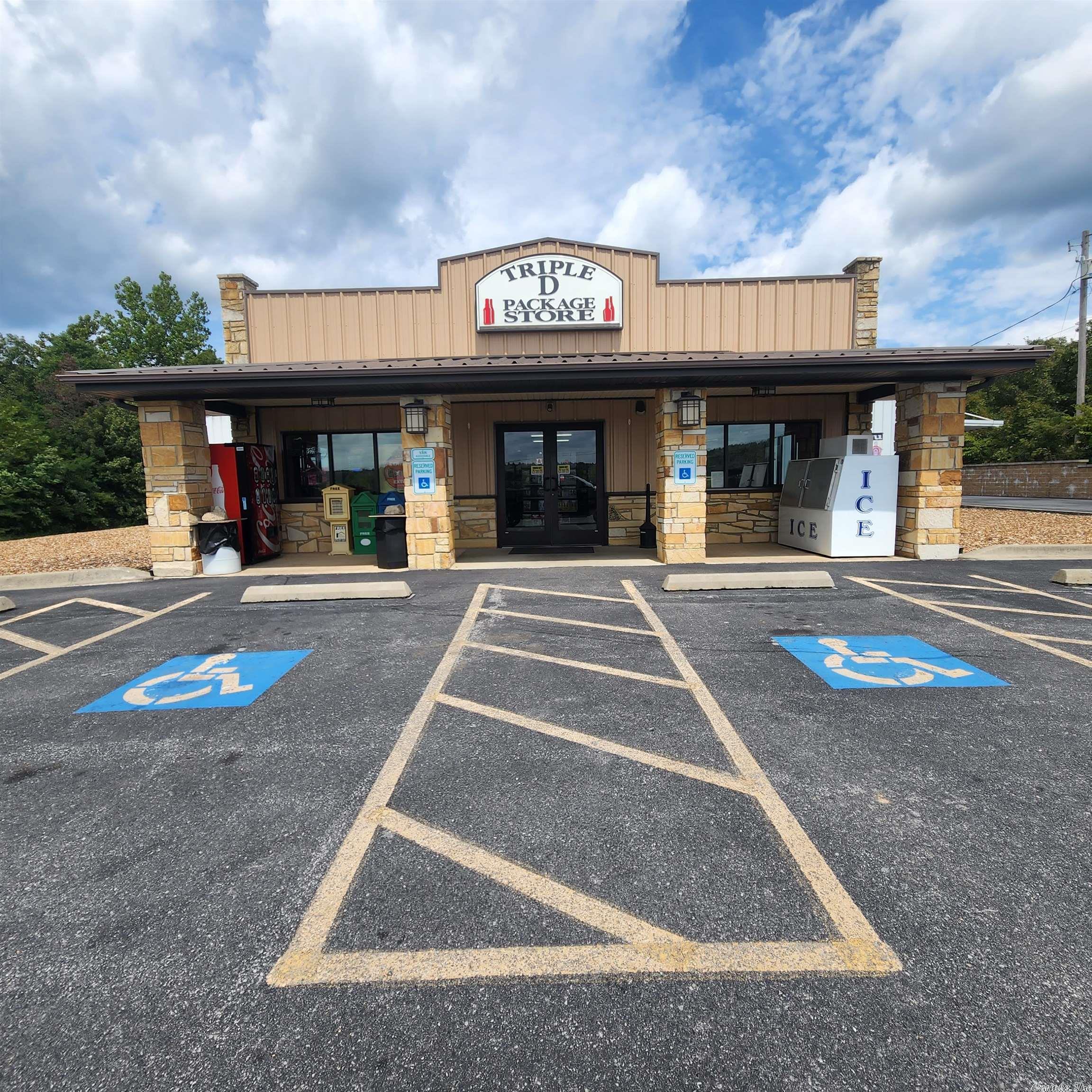 COMMERCIAL PARK ADDN - Commercial Sale