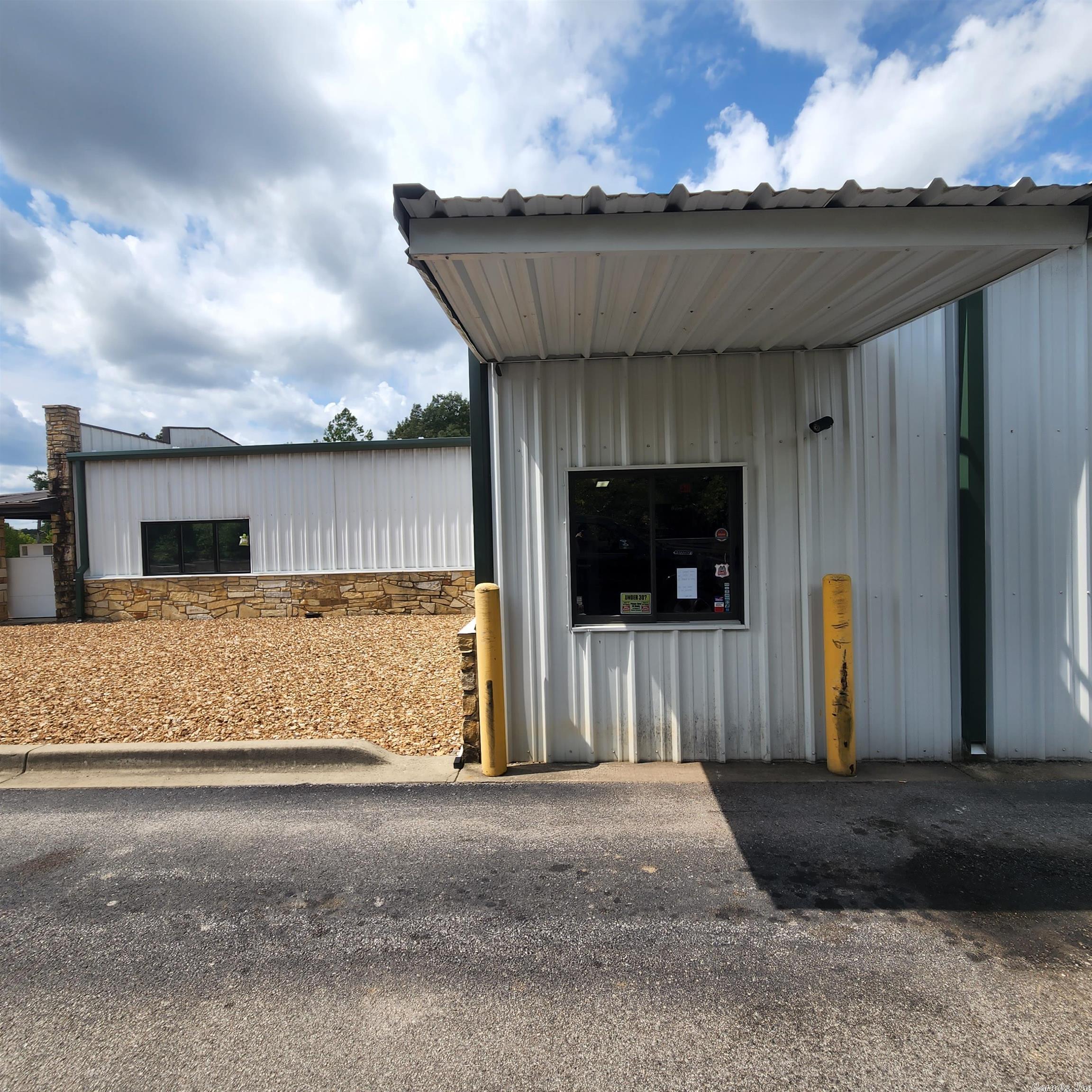 COMMERCIAL PARK ADDN - Commercial Sale