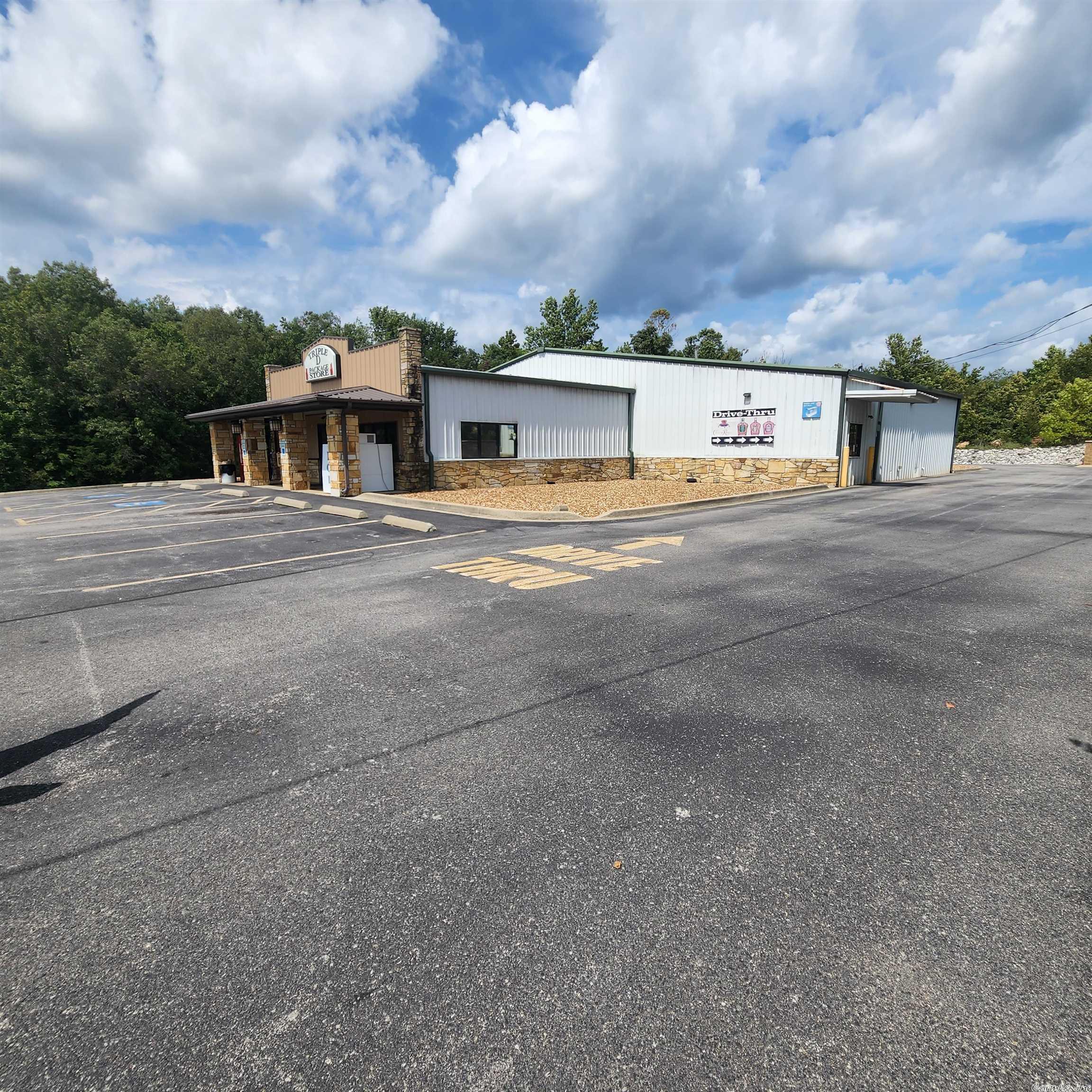 COMMERCIAL PARK ADDN - Commercial Sale
