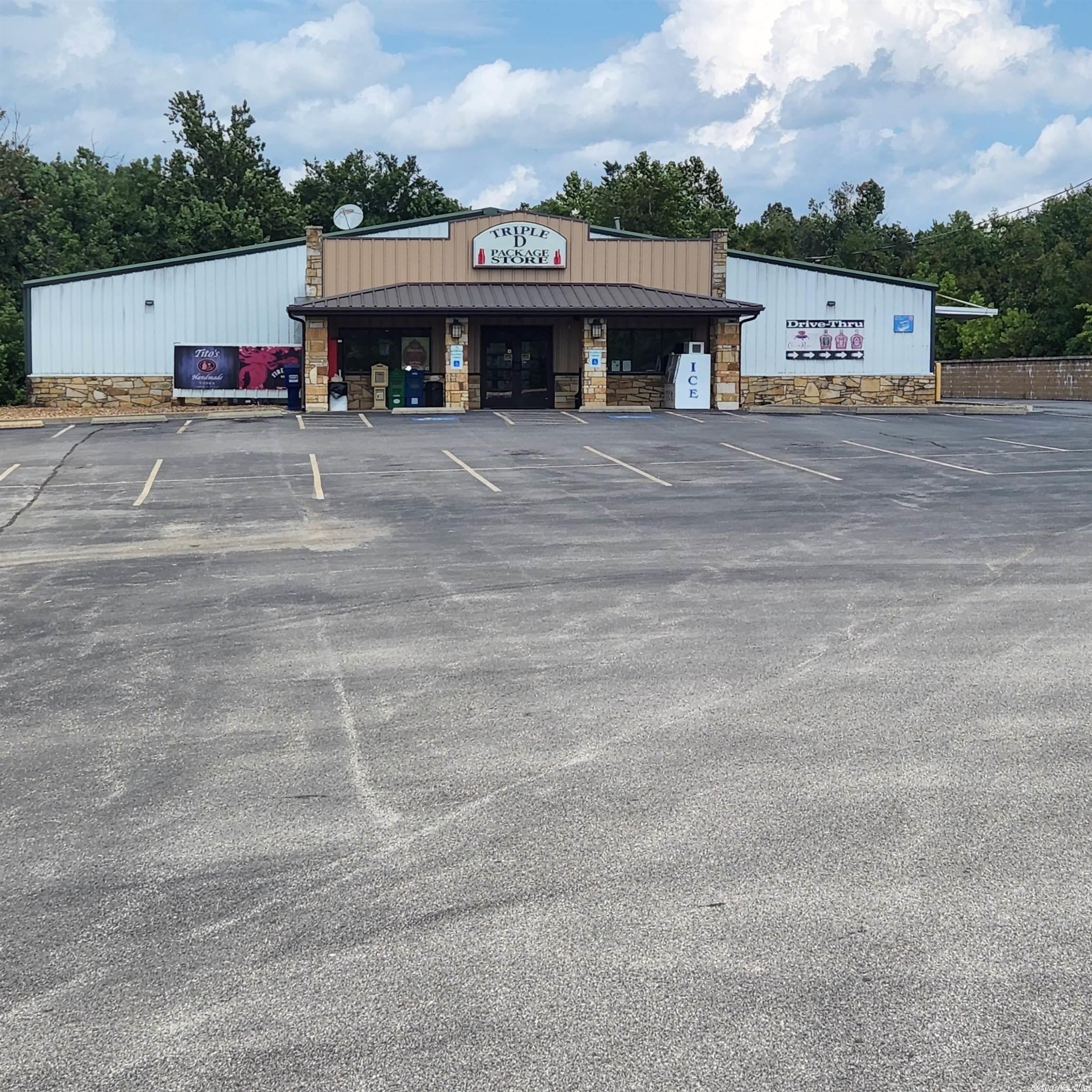 COMMERCIAL PARK ADDN - Commercial Sale