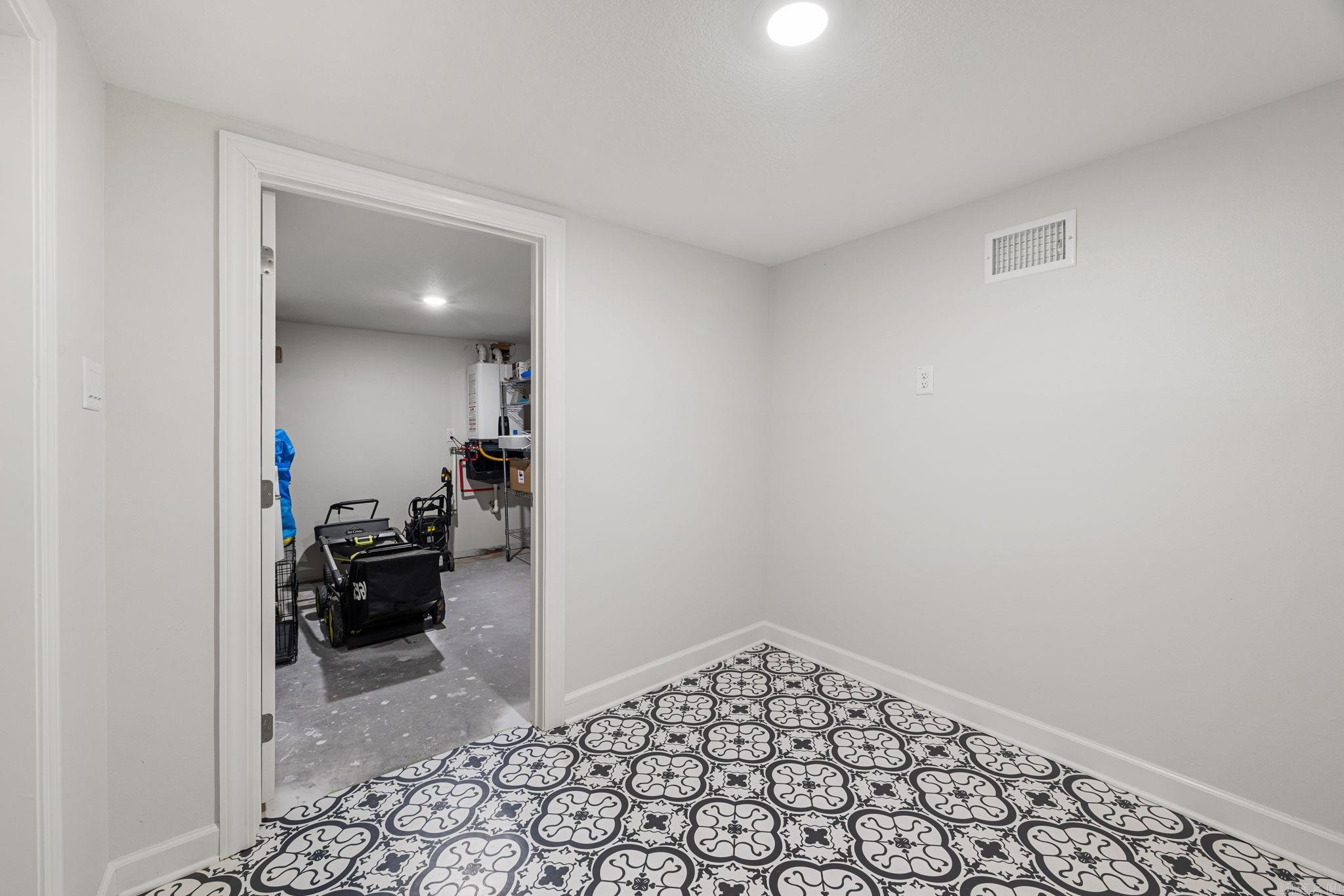 CAMMACK WOODS - Residential
