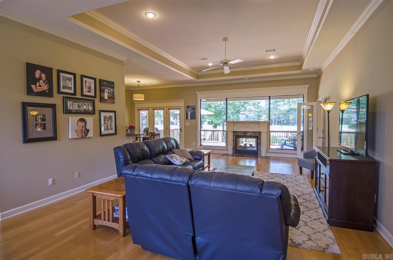 COUNTRY CLUB OF ARK THE - Residential