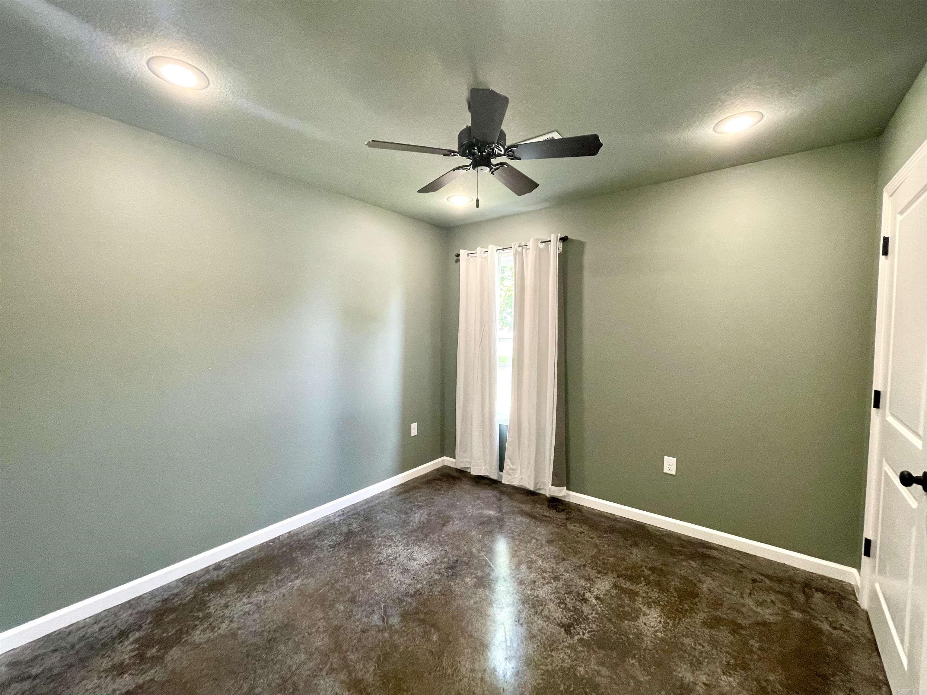 POINSETT LUMBER & MFG CO 4TH - Residential