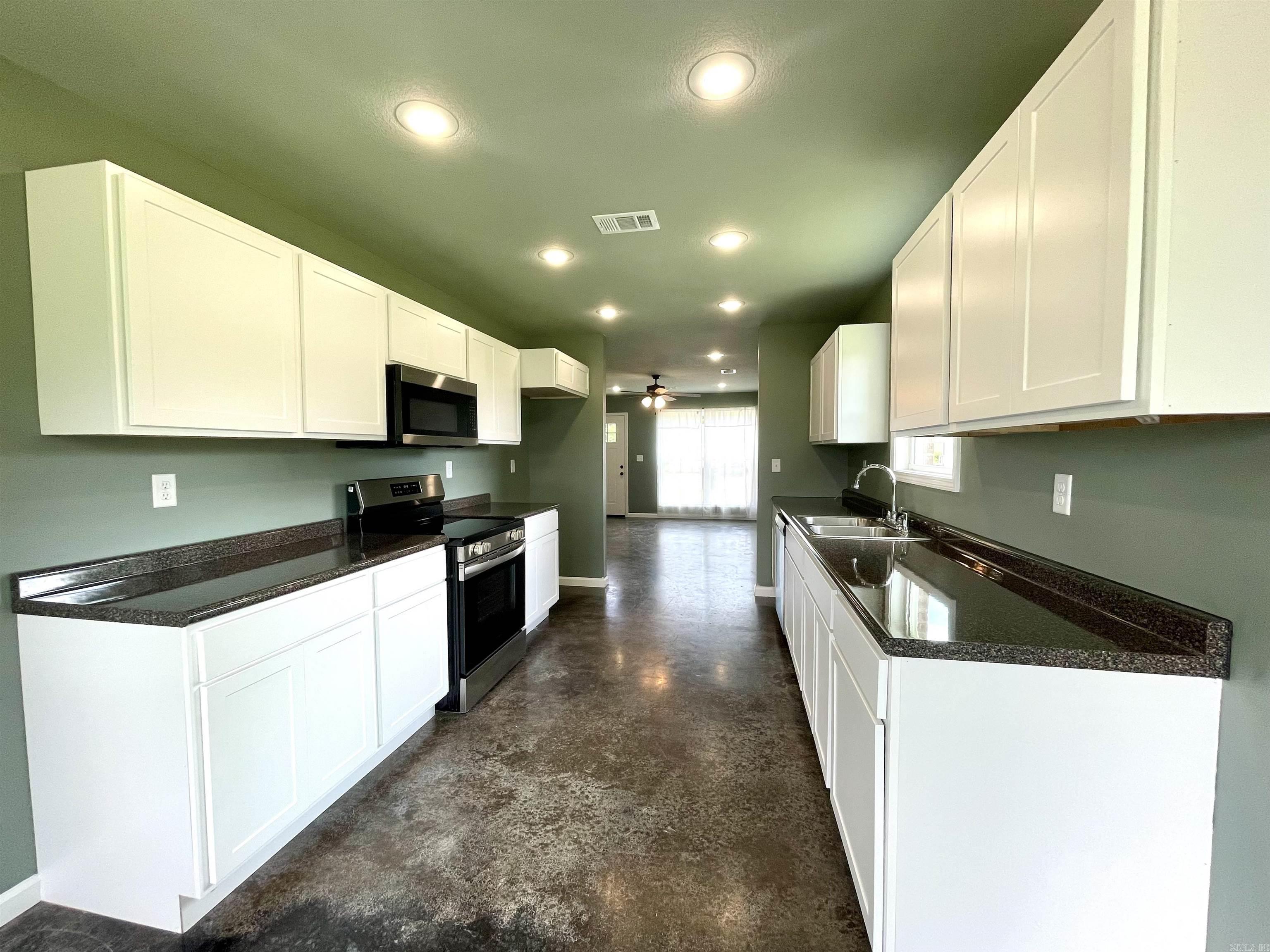POINSETT LUMBER & MFG CO 4TH - Residential