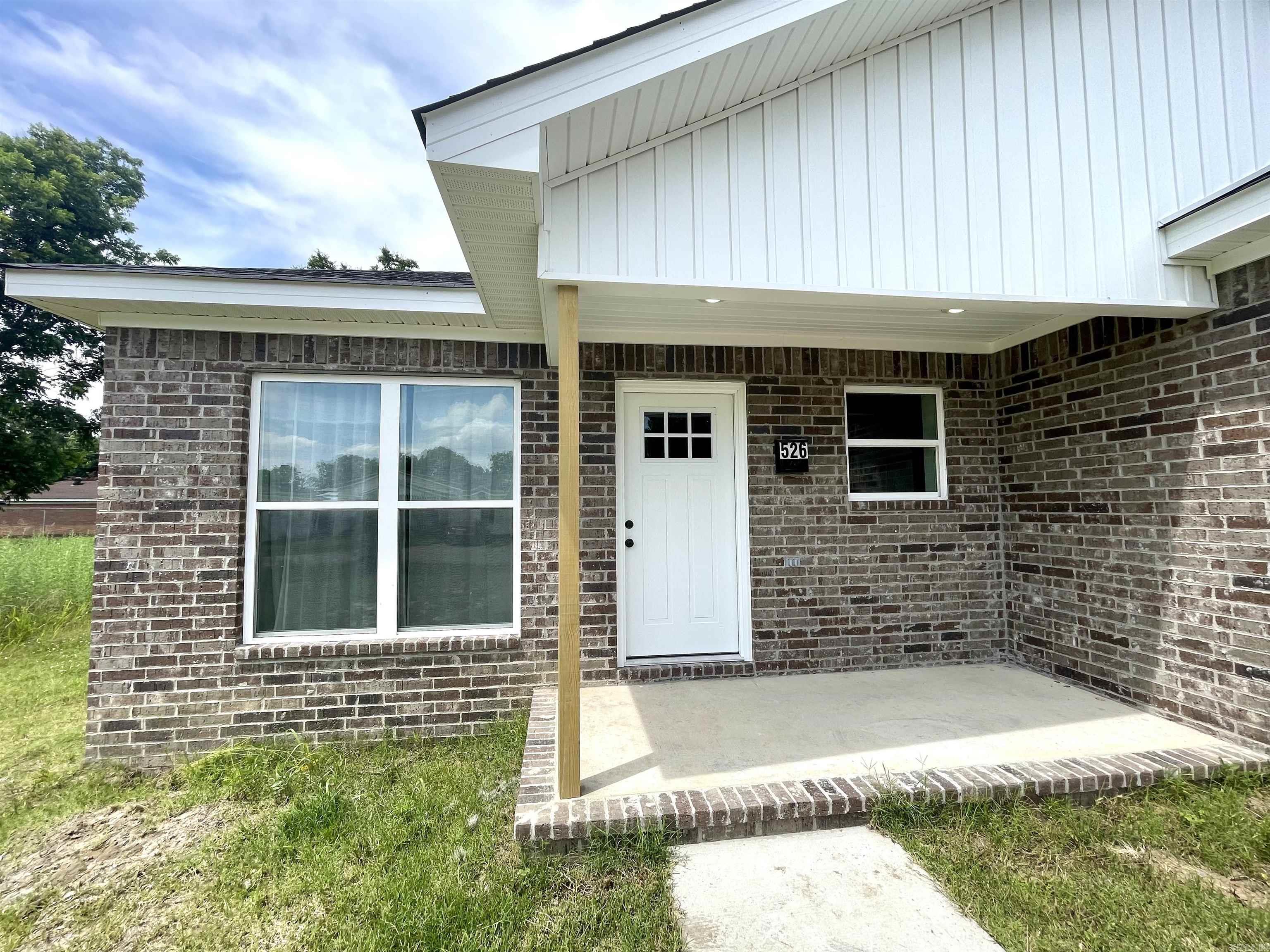 POINSETT LUMBER & MFG CO 4TH - Residential