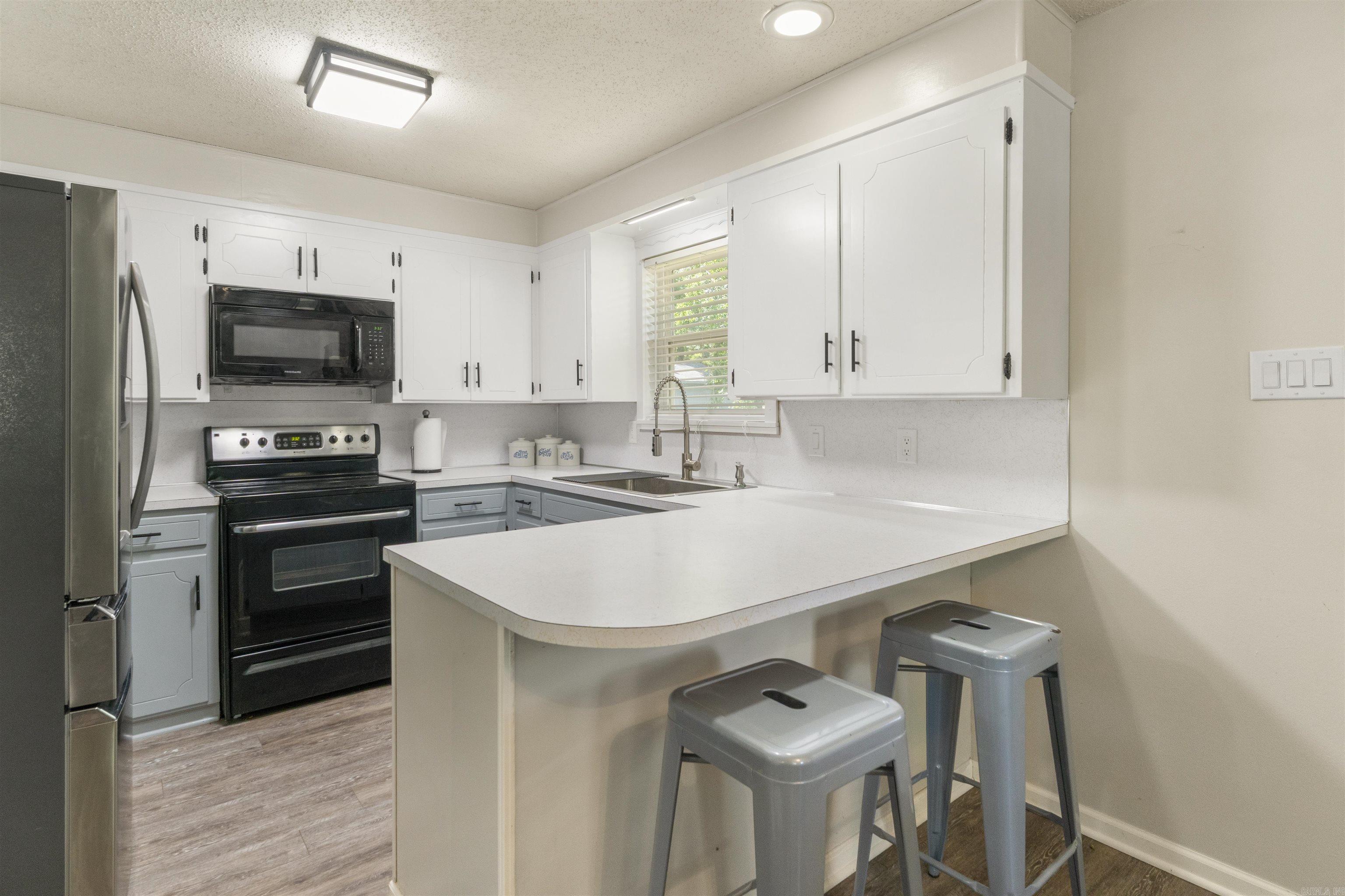 FORREST HILL - Residential