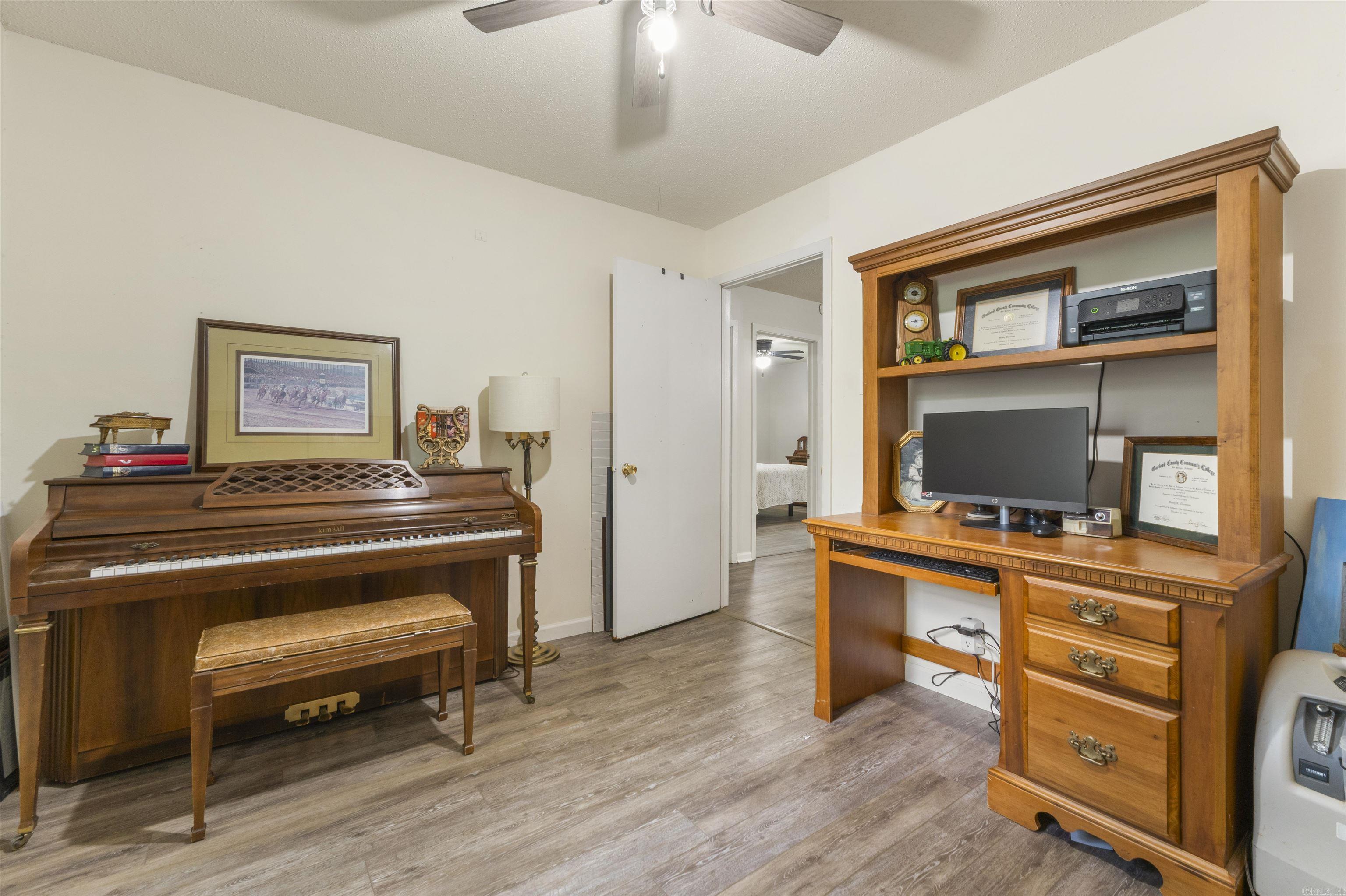 FORREST HILL - Residential
