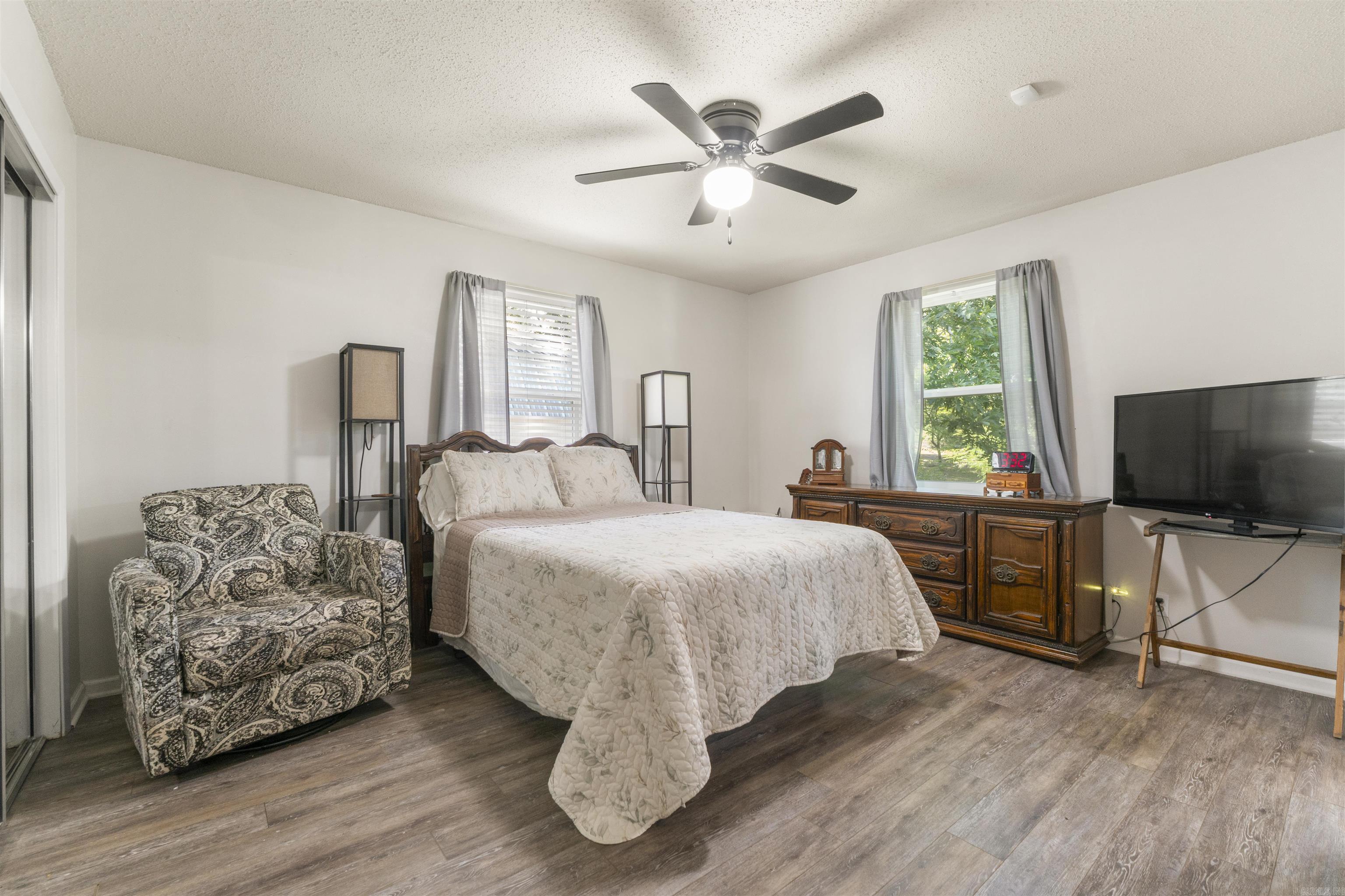 FORREST HILL - Residential