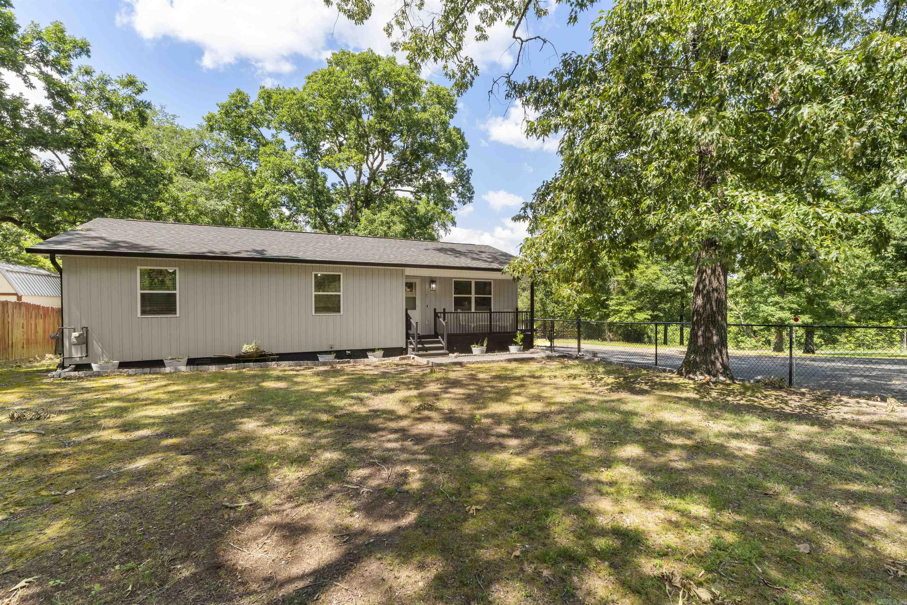 FORREST HILL - Residential