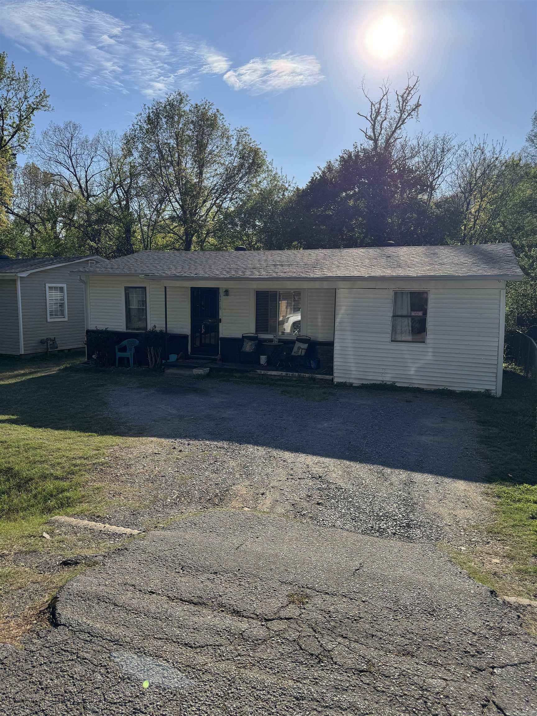 BARROW JOHN - Residential