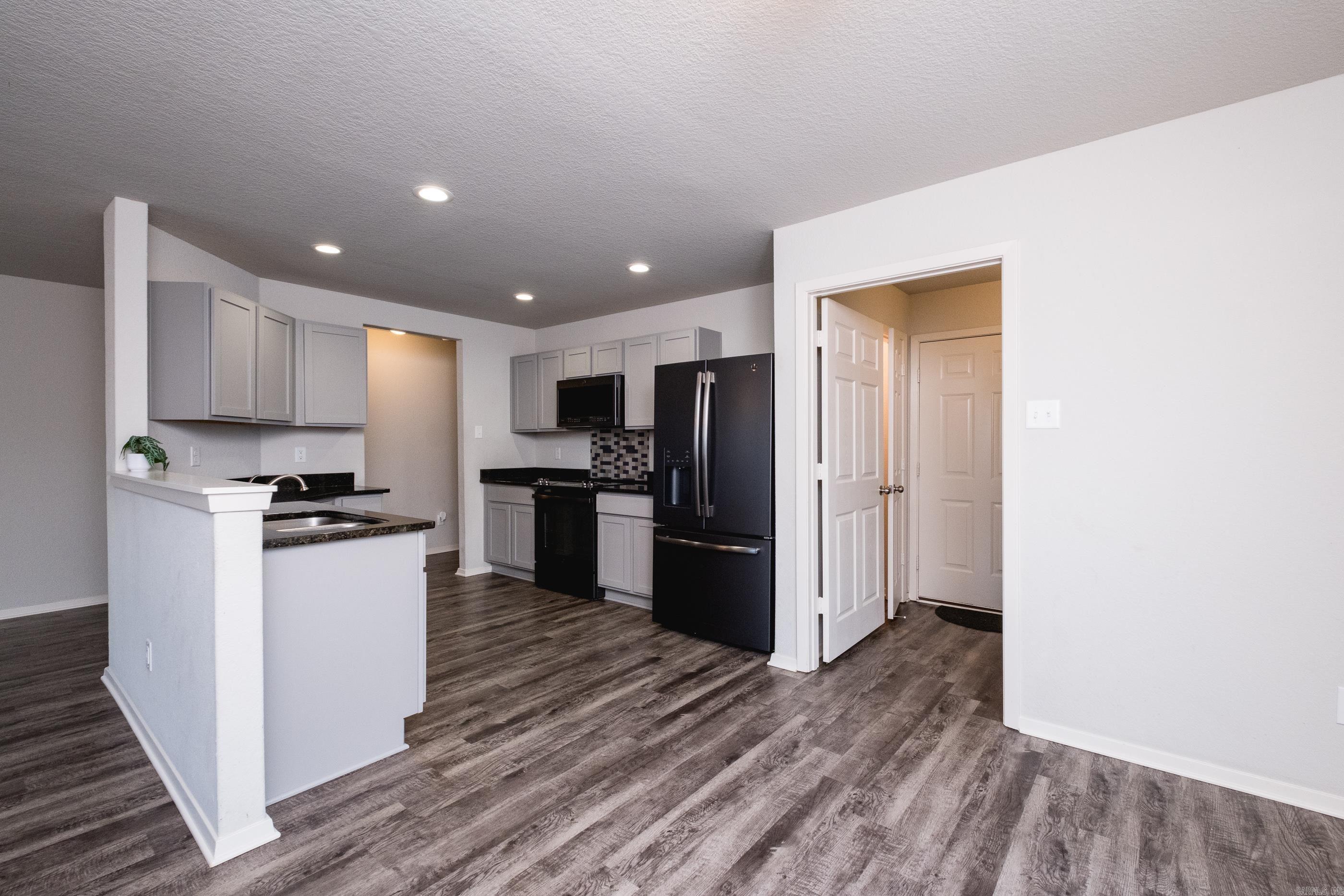 FAULKNER CROSSING - Residential