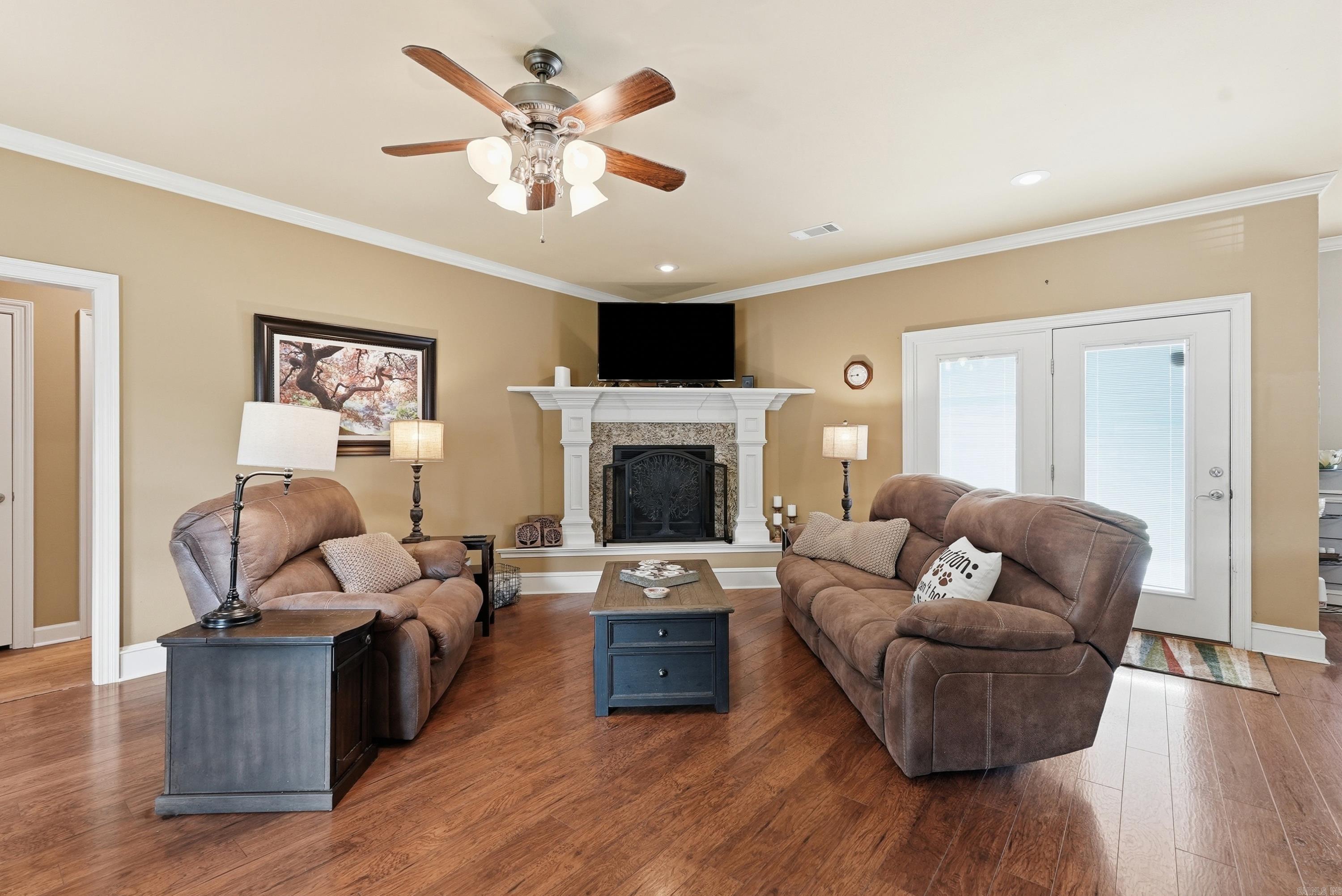 HAYDEN'S PLACE - Residential