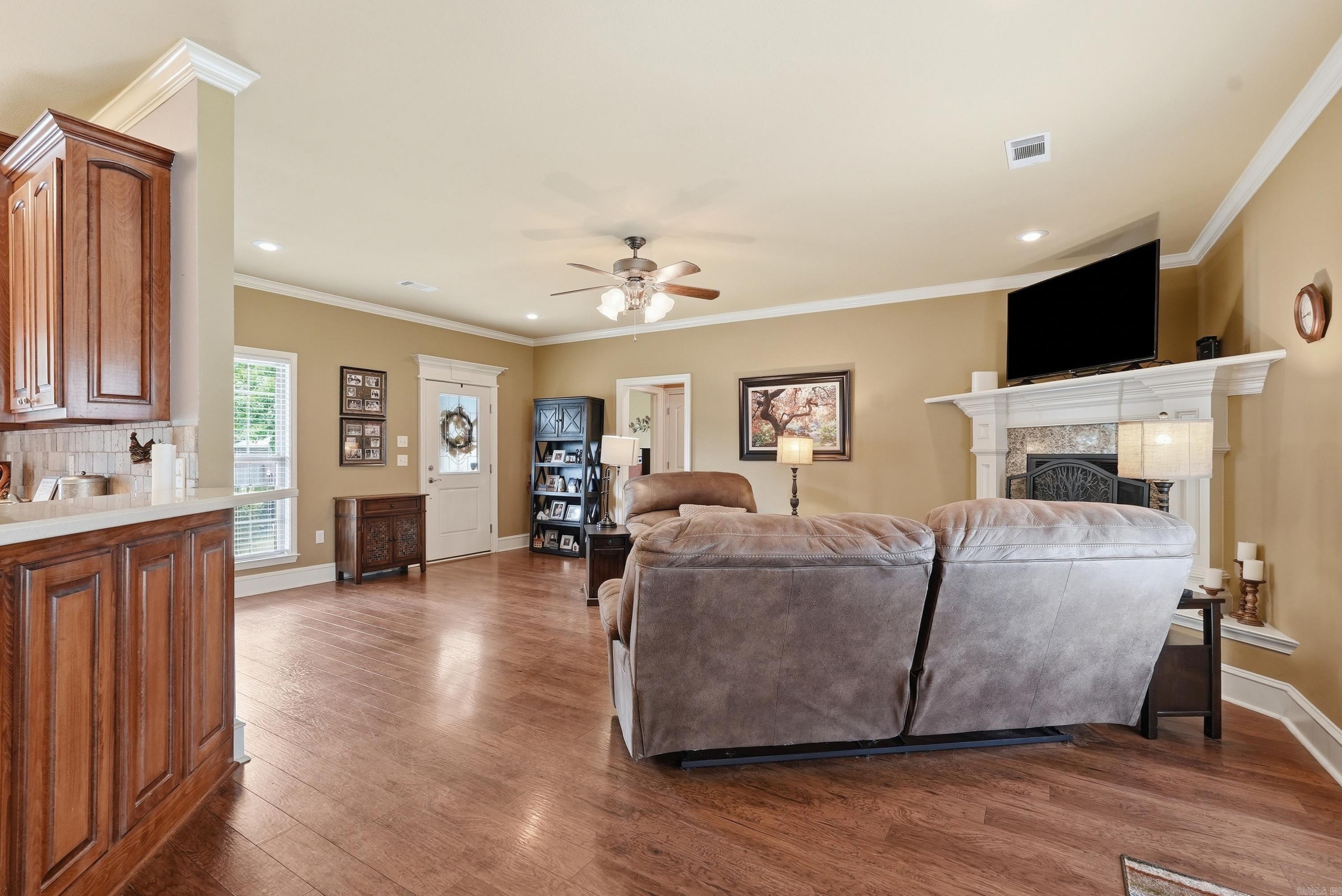 HAYDEN'S PLACE - Residential