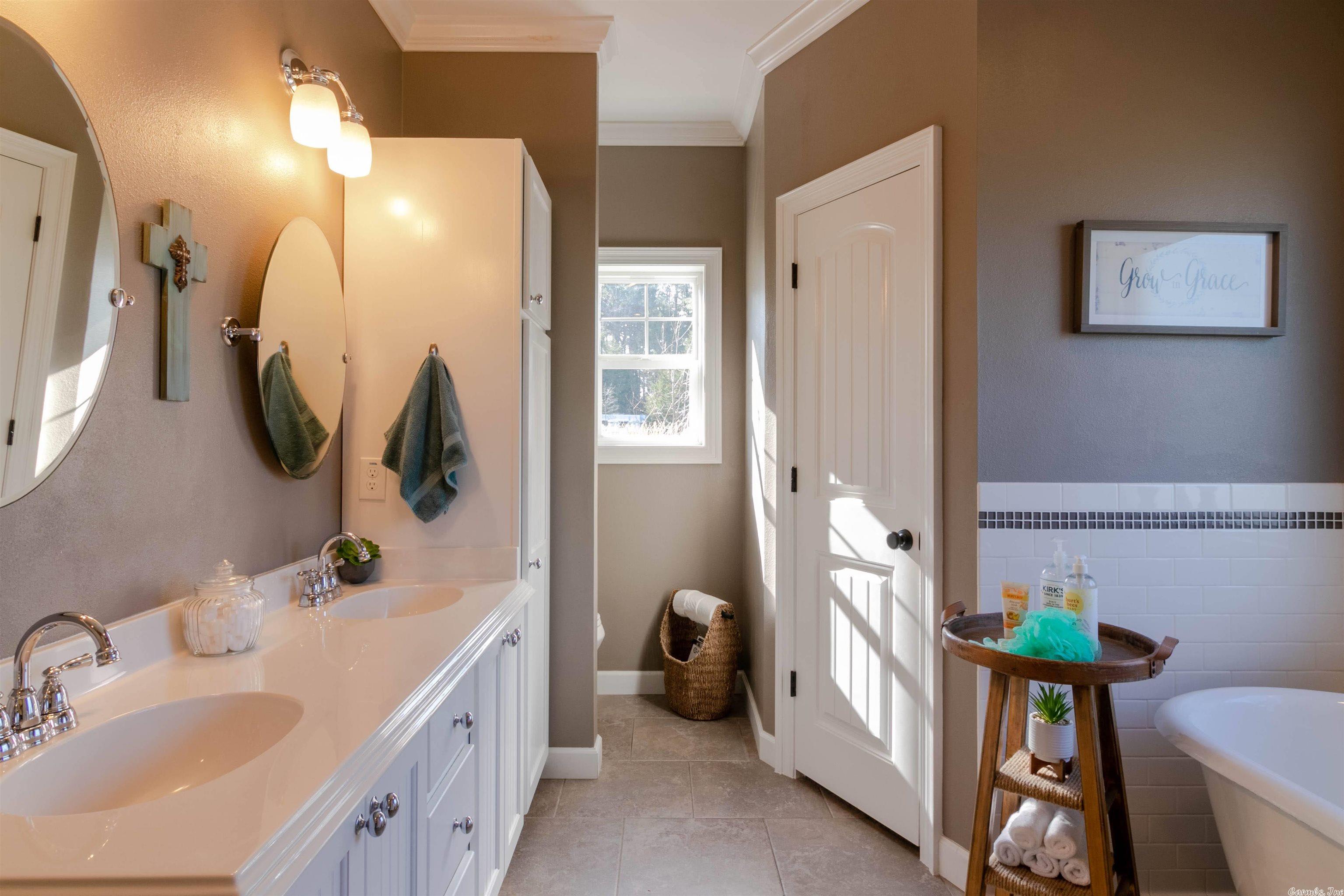 ORCHARD PARK - Residential