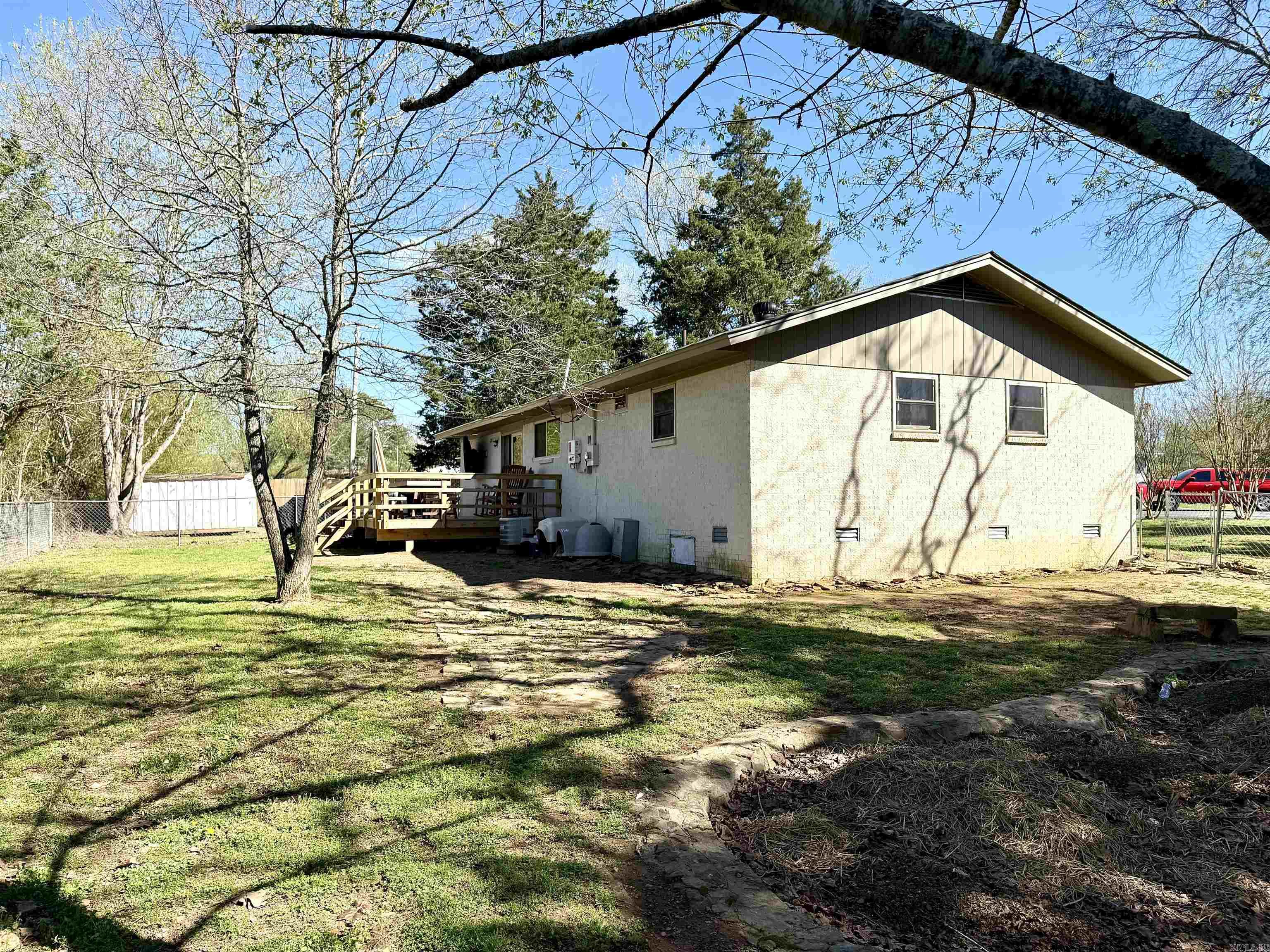 SUNNYBROOK - Residential