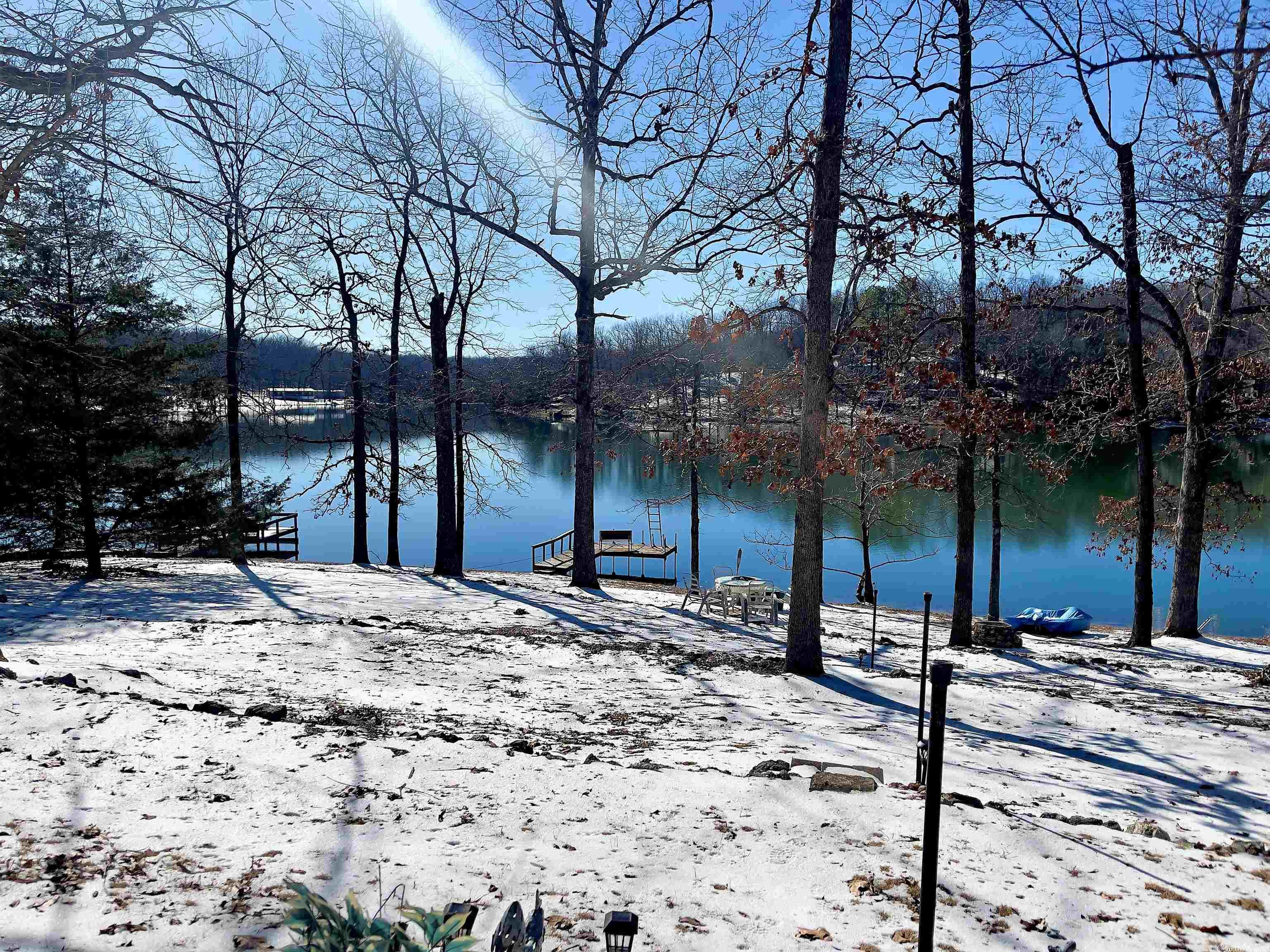 SMALL LAKE - Residential