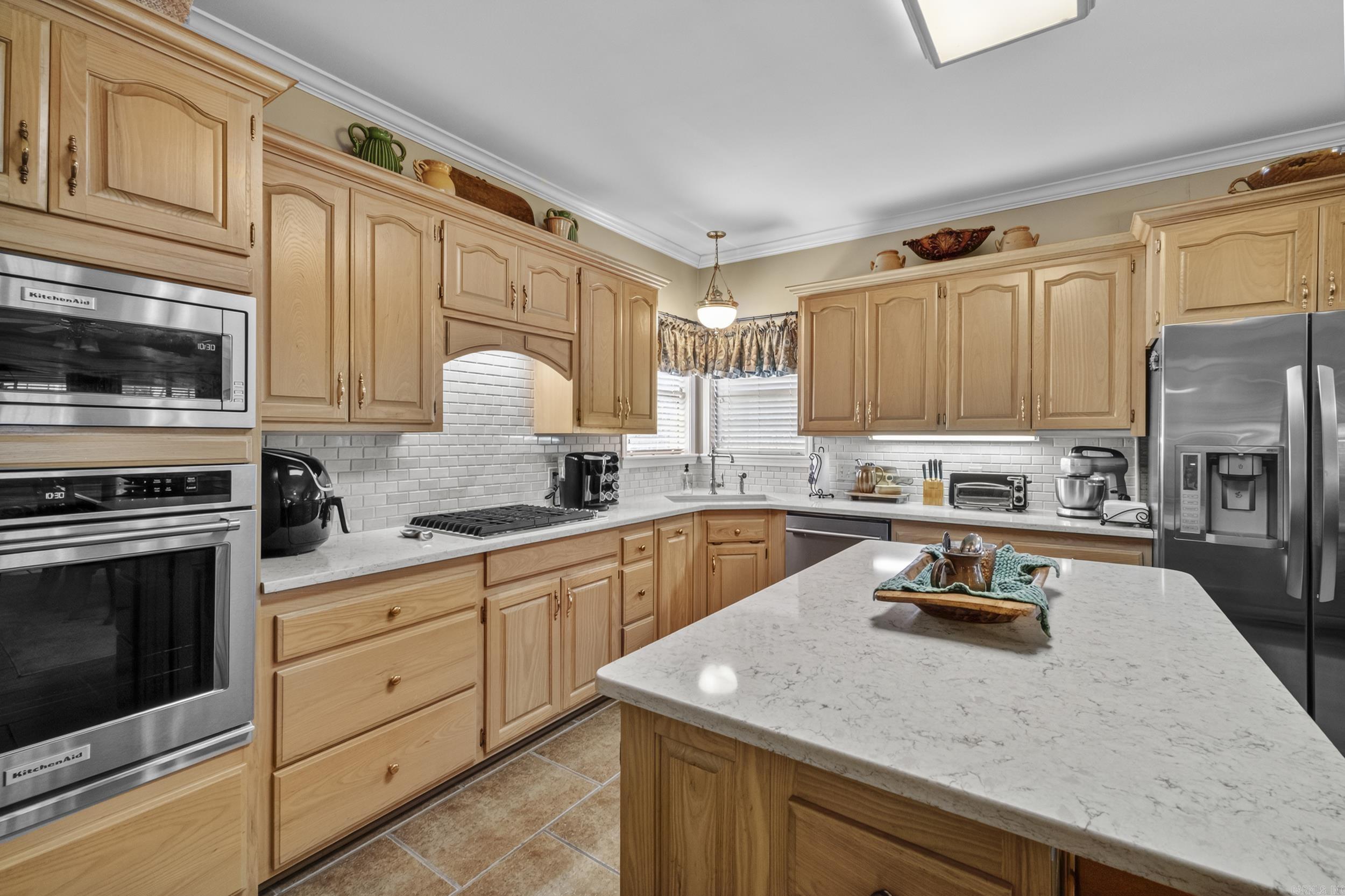 RIVER OAKS - Residential