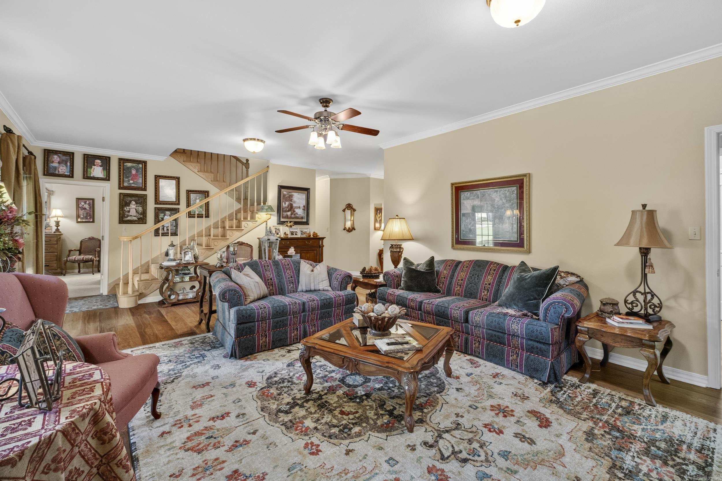 RIVER OAKS - Residential