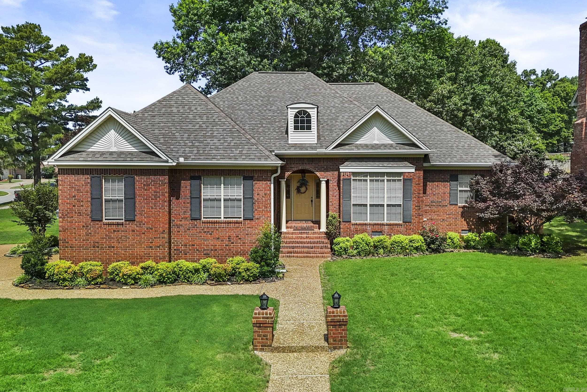 RIVER OAKS - Residential