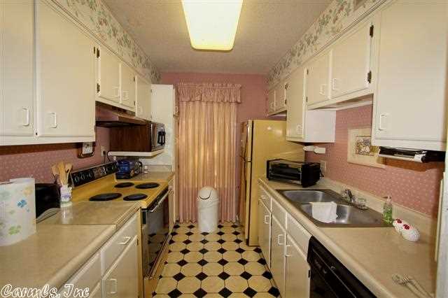 Desoto Courts - Residential