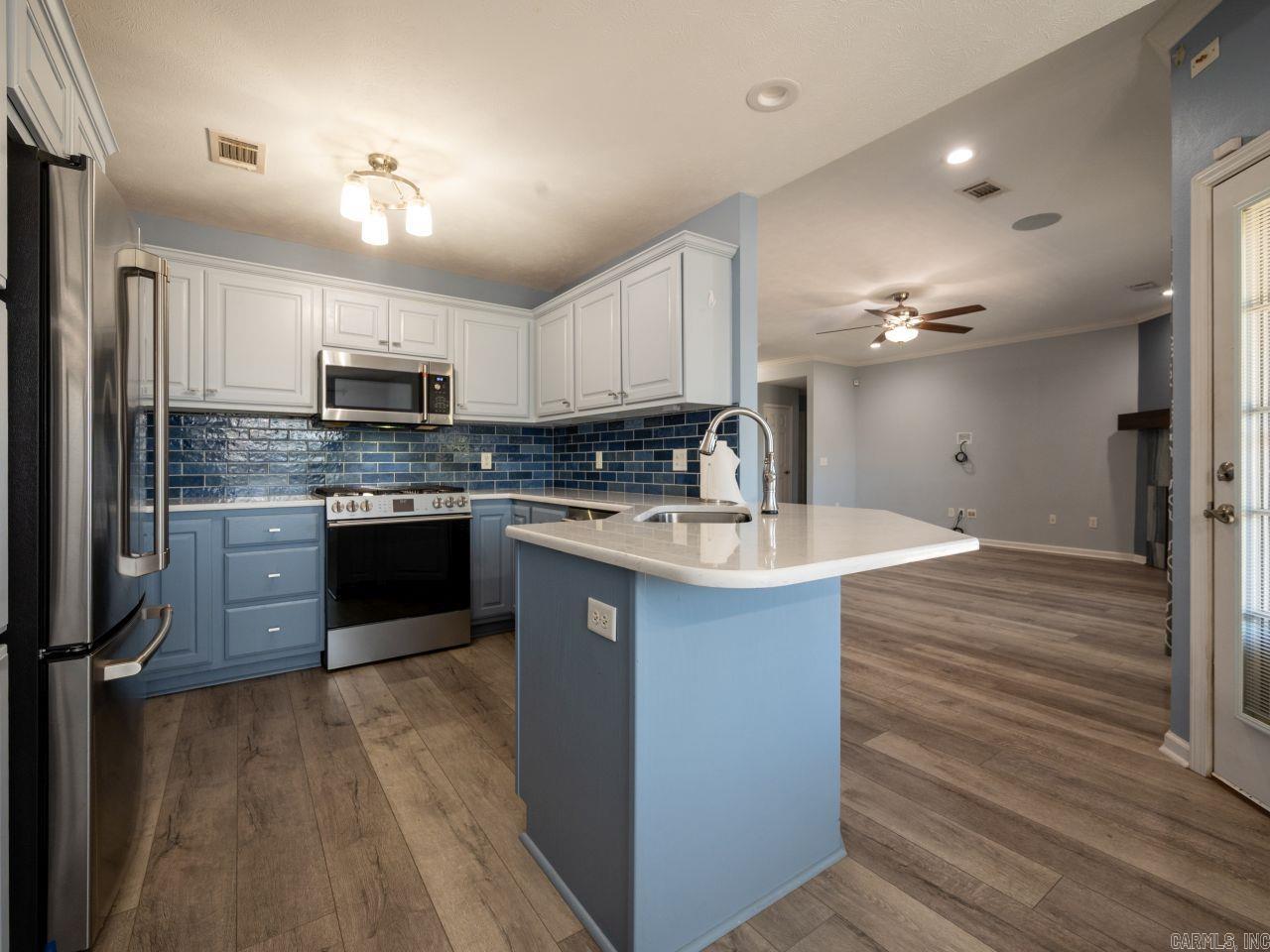 SPRING VALLEY - Residential