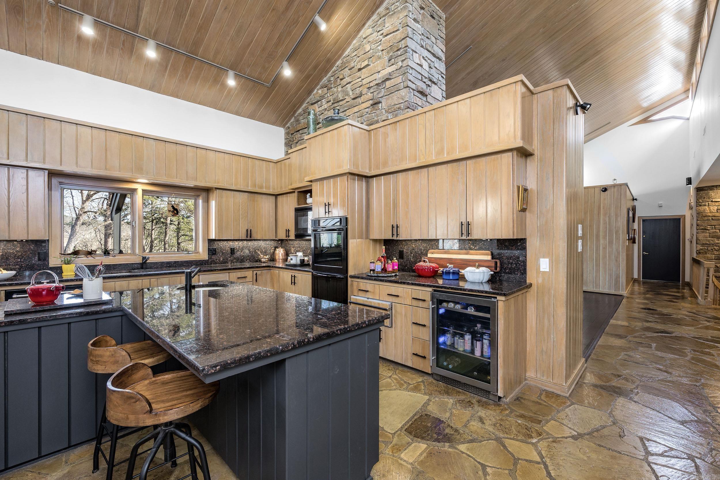 PLEASANT VALLEY - Residential