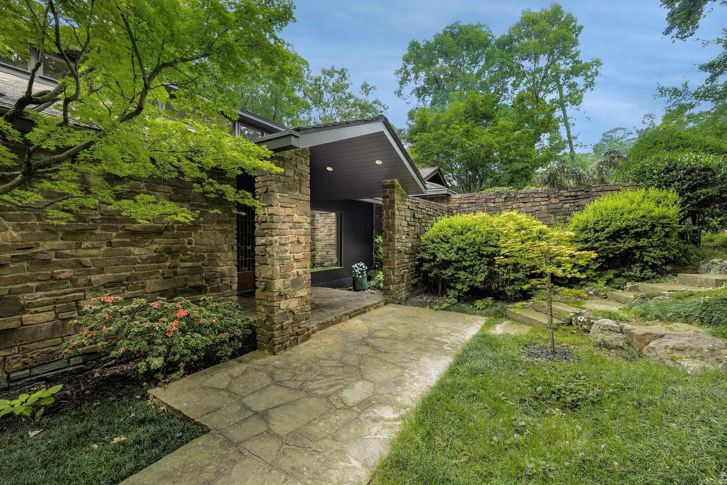 PLEASANT VALLEY - Residential