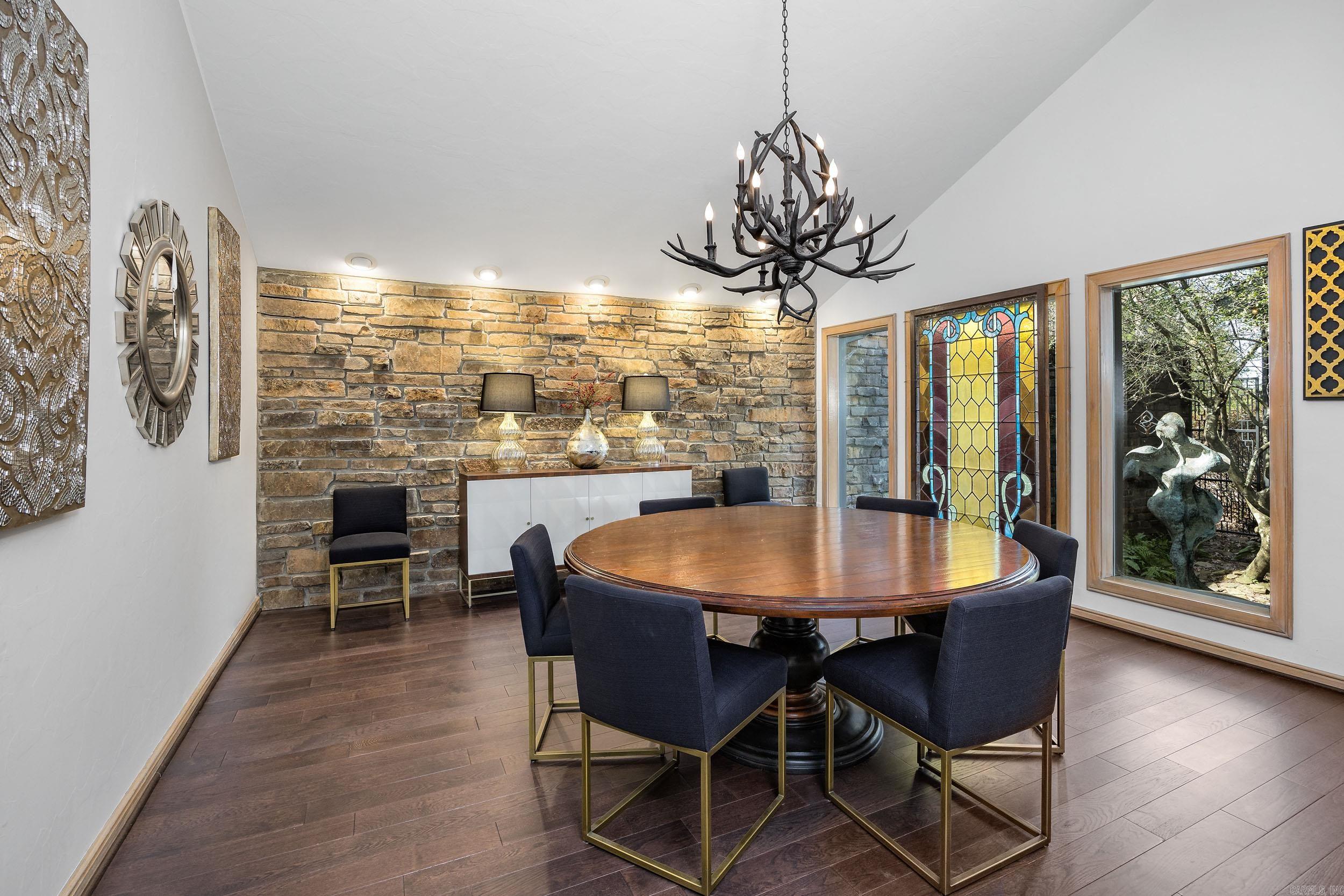 PLEASANT VALLEY - Residential