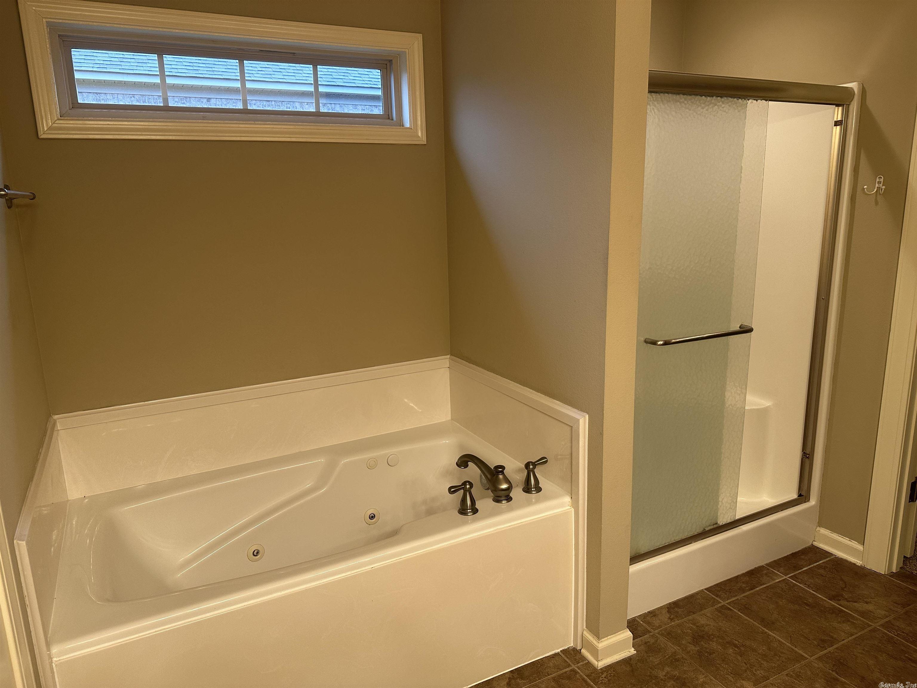 STONEHENGE PLACE - Residential