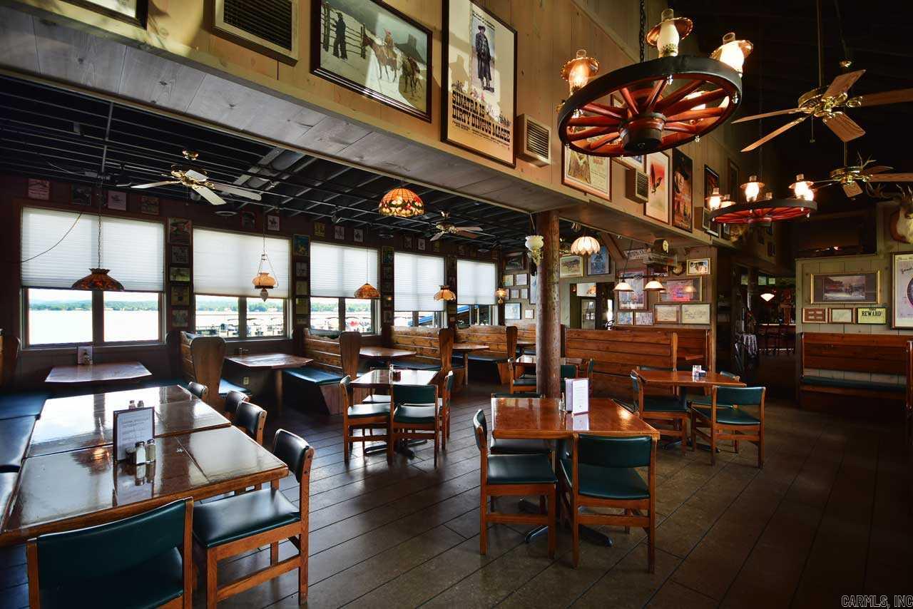Balboa Commercial - Commercial Sale