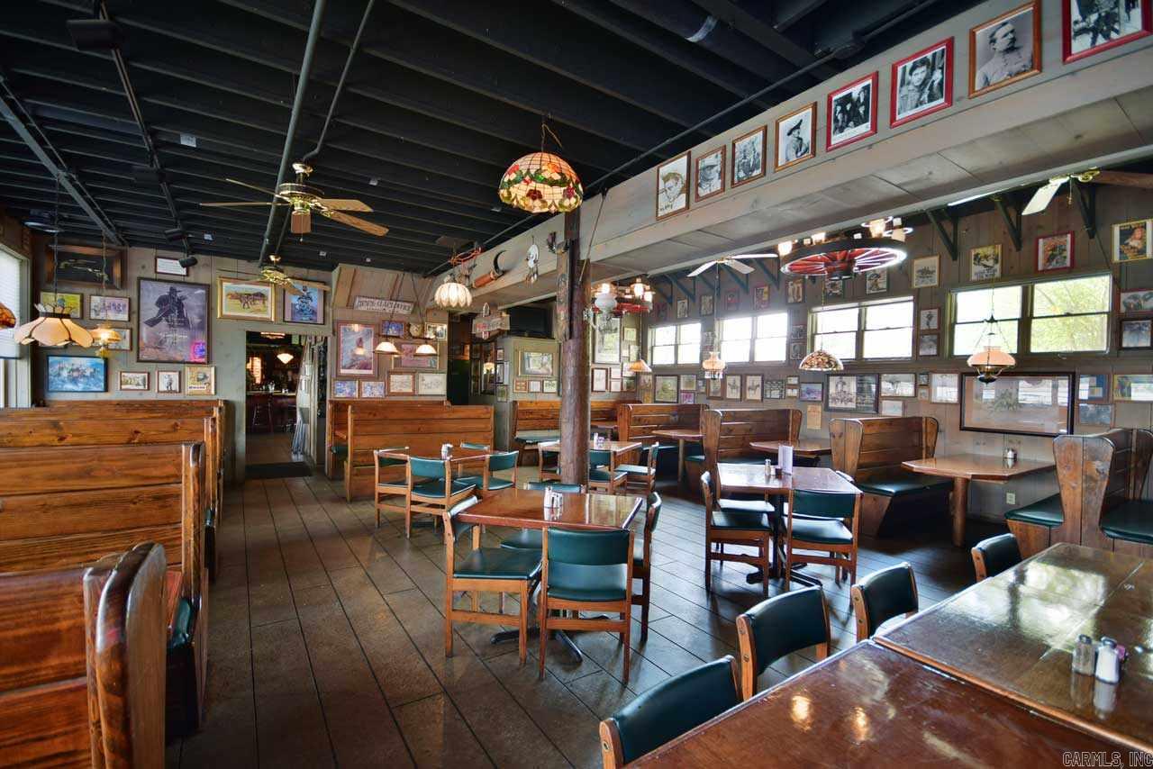 Balboa Commercial - Commercial Sale
